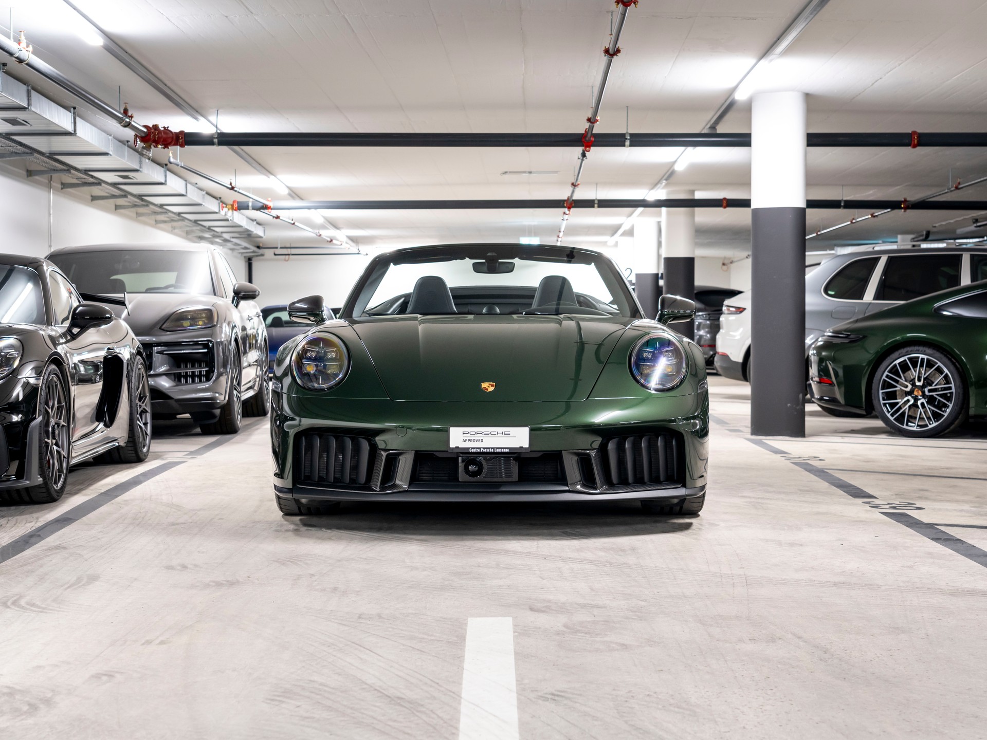 PORSCHE 911 Carrera 4 Cabriolet GTS PDK-image-29