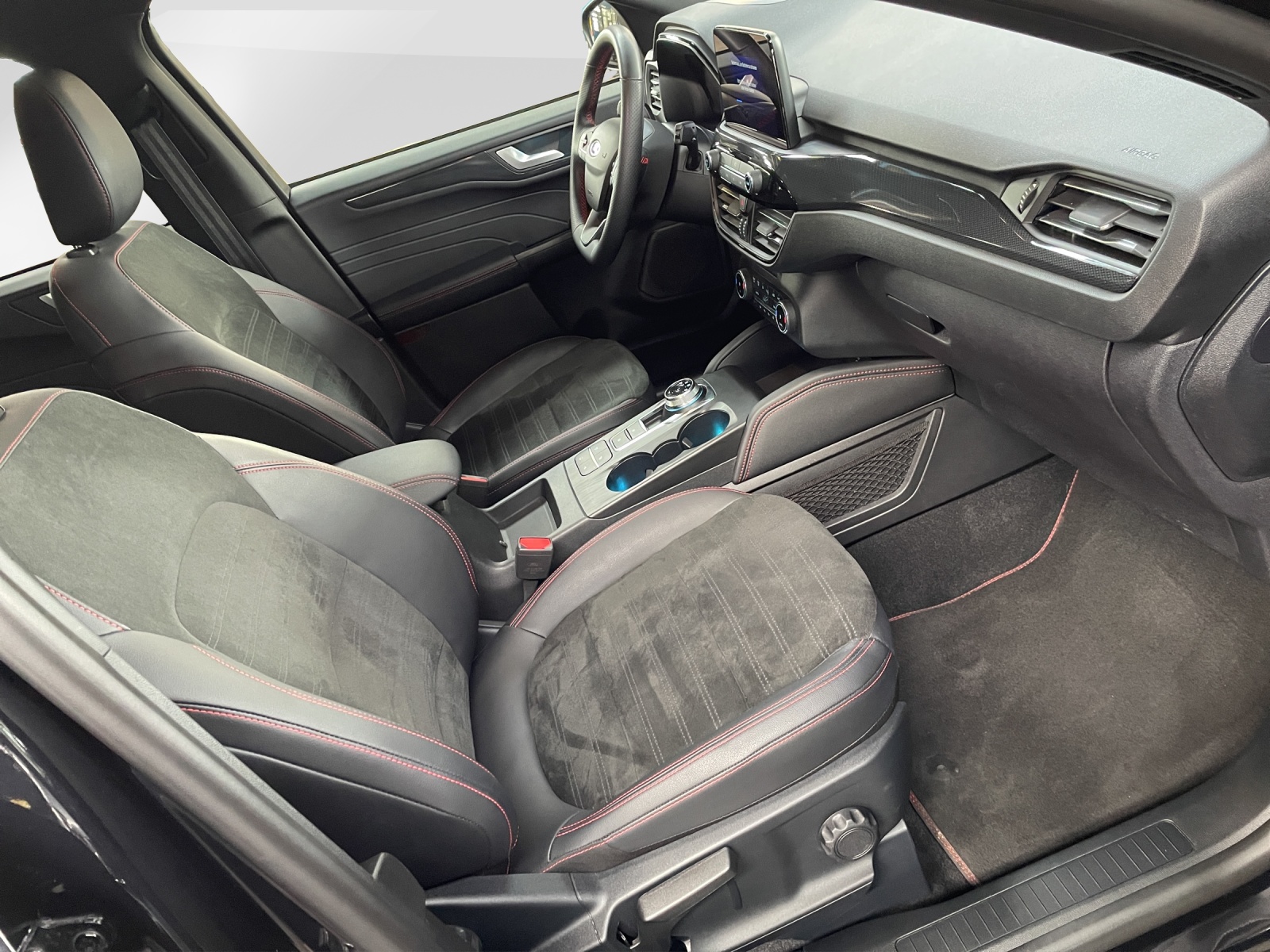 FORD Kuga 2.5 Hybrid ST-Line X 4x4-image-8