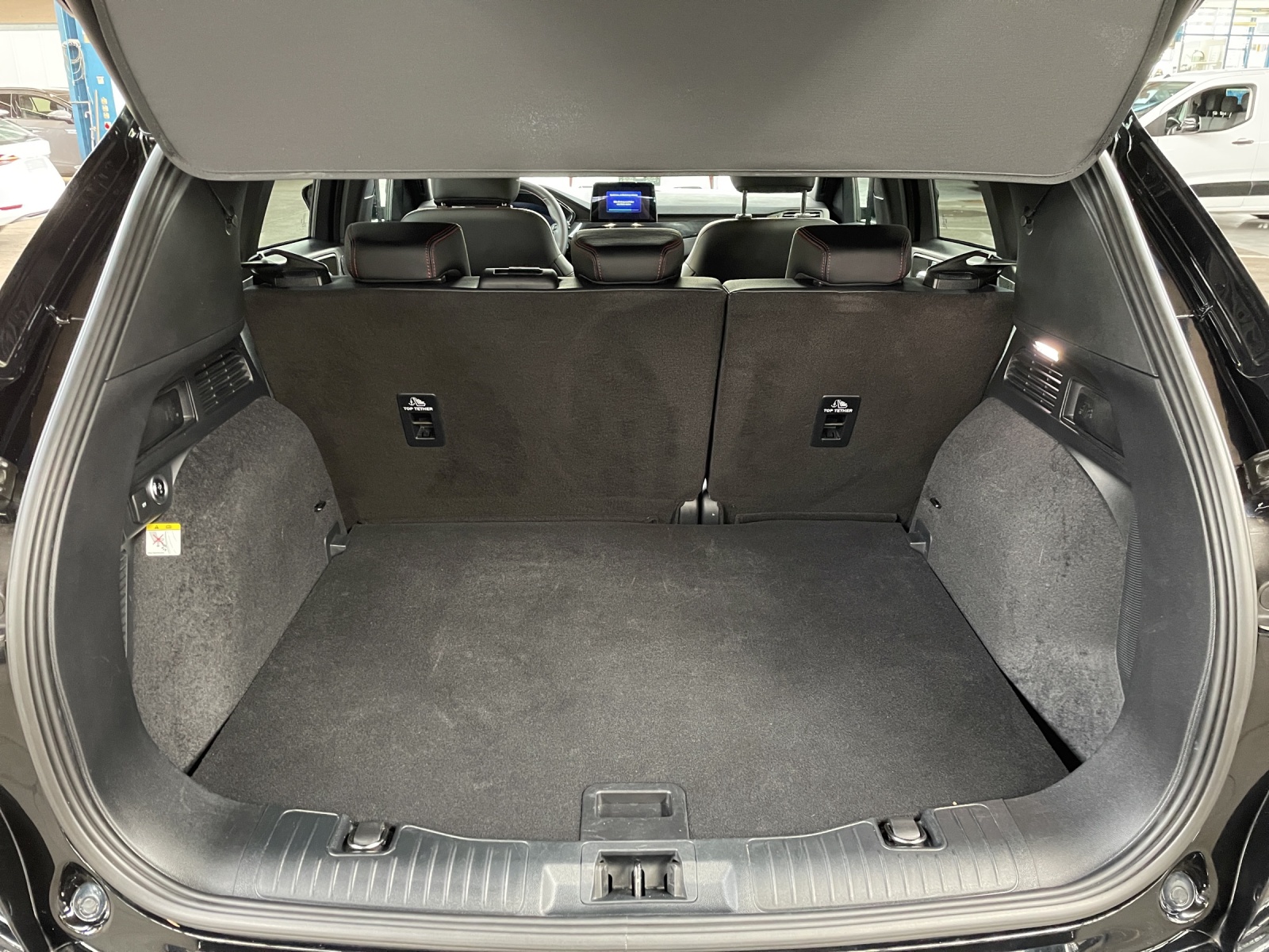 FORD Kuga 2.5 Hybrid ST-Line X 4x4-image-10