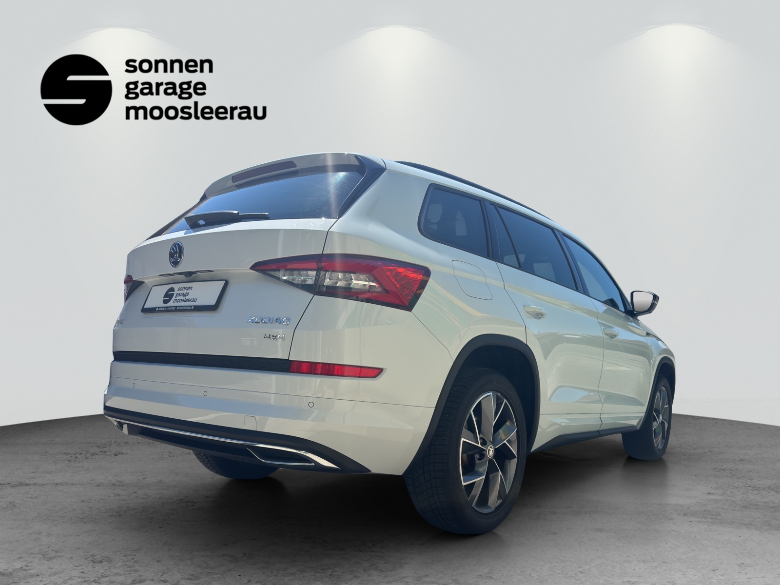 SKODA Kodiaq 2.0 TSI 4x4 Sport Line-image-3