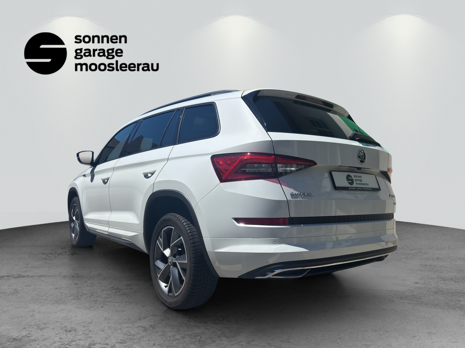 SKODA Kodiaq 2.0 TSI 4x4 Sport Line-image-2