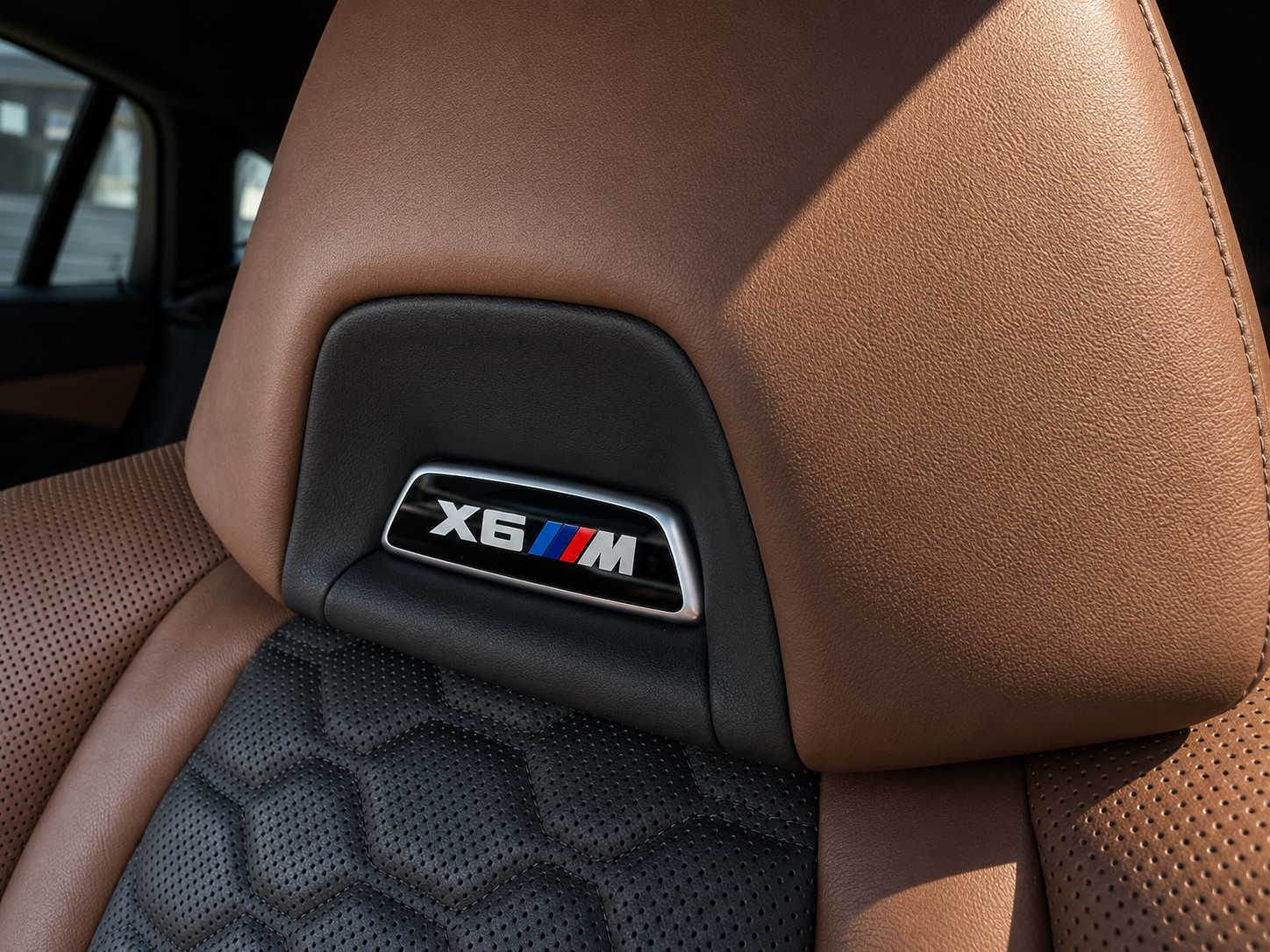 BMW X6M Steptronic M Competition-image-13
