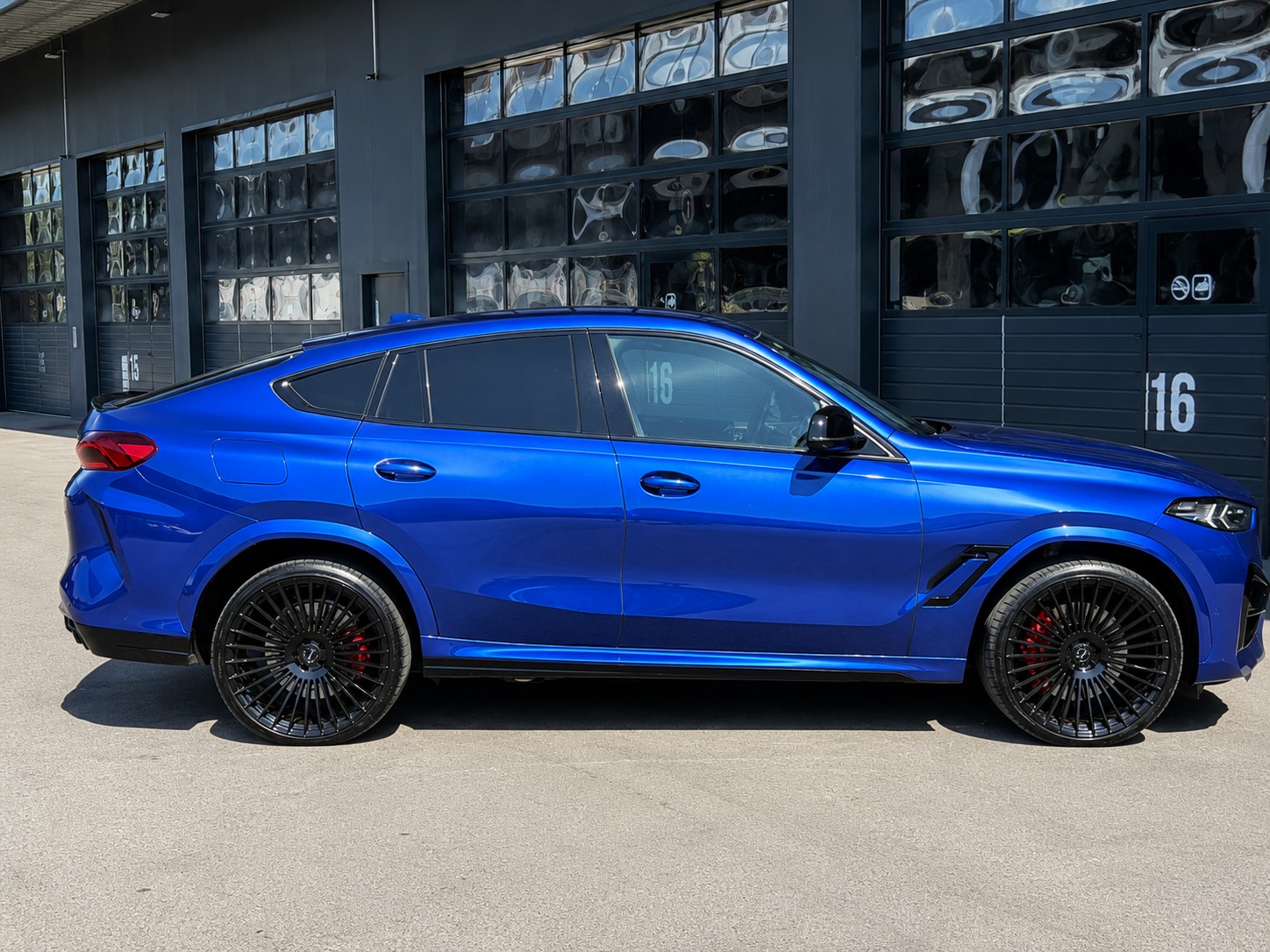 BMW X6M Steptronic M Competition-image-5
