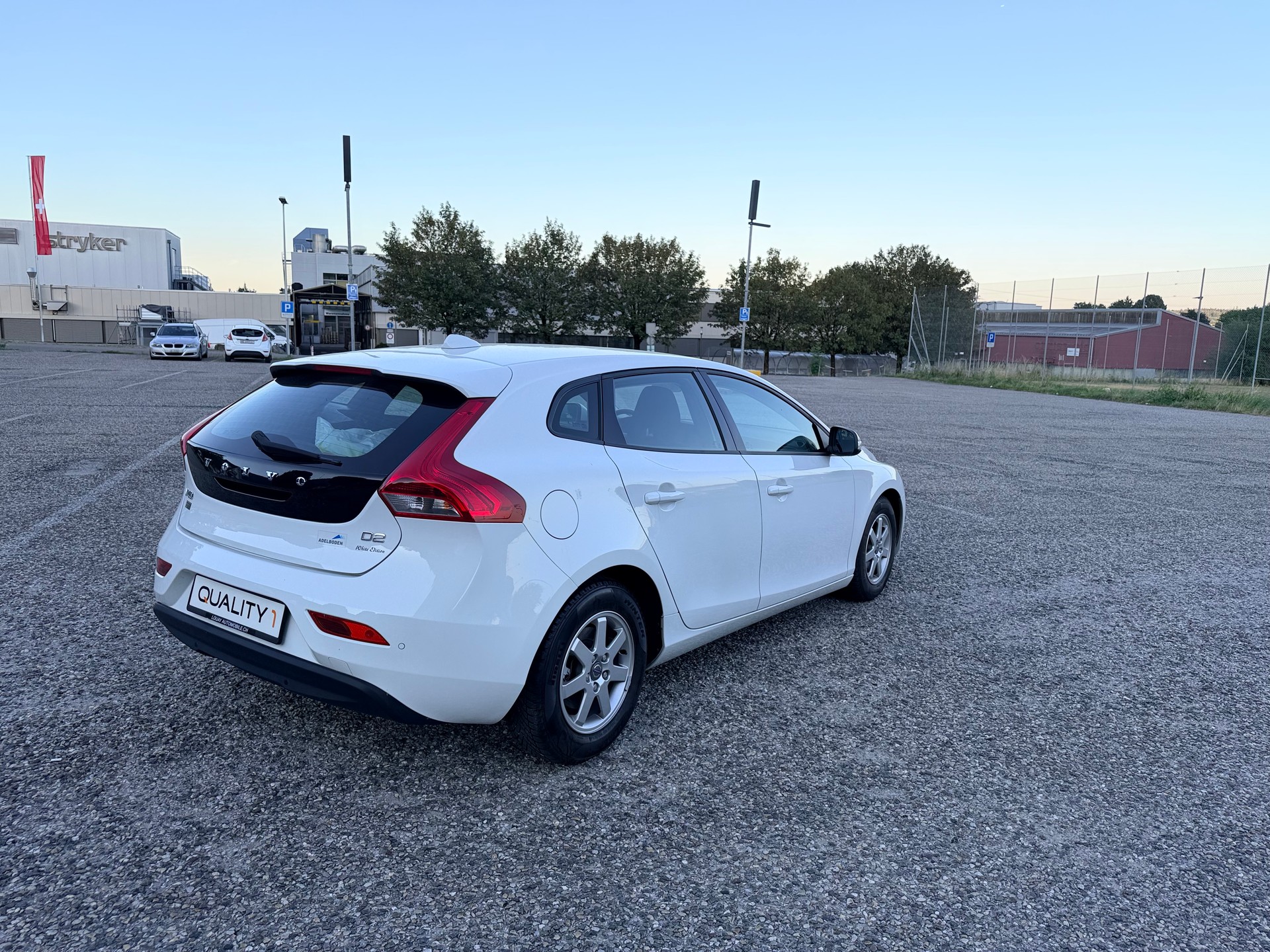 VOLVO V40 D2 Momentum-image-11