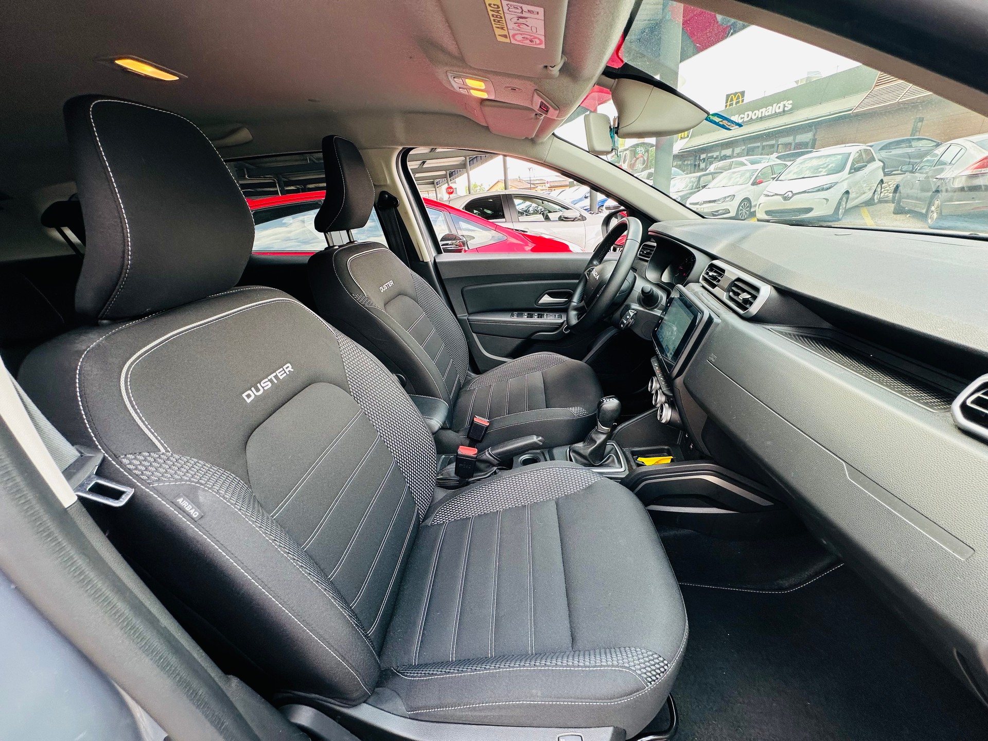 DACIA Duster TCe 150 Prestige EDC 4x2-image-14