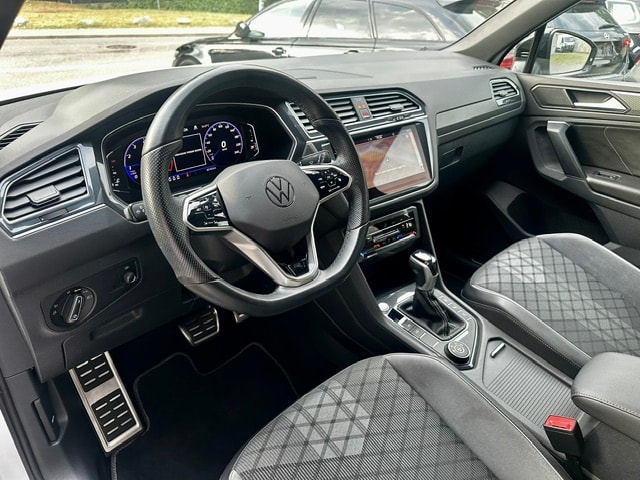 VW Tiguan 2.0TSI R-Line 4Motion DSG-image-7