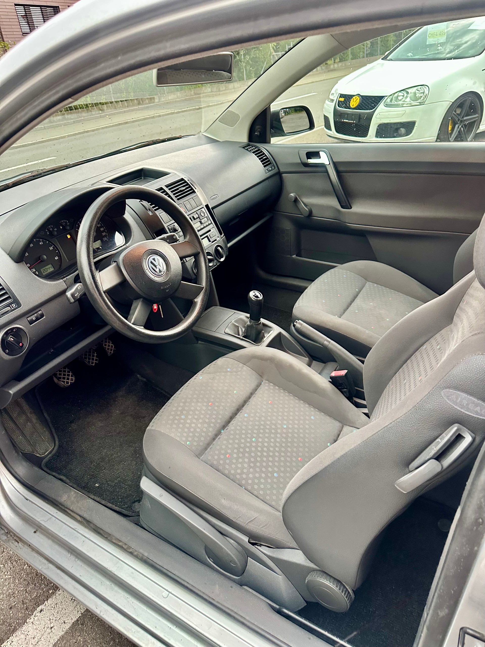 VW POLO-image-6