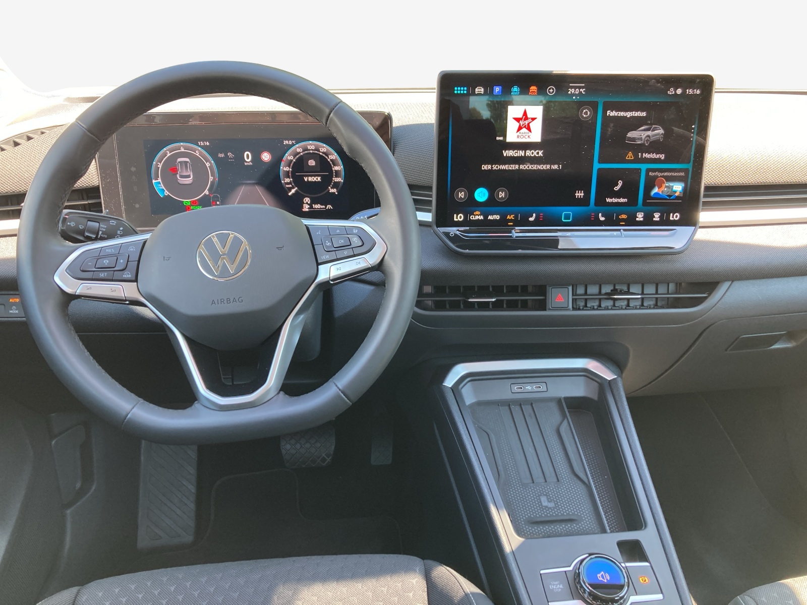 VW T-Roc 1.5 eTSI mHEV Life DSG-image-8