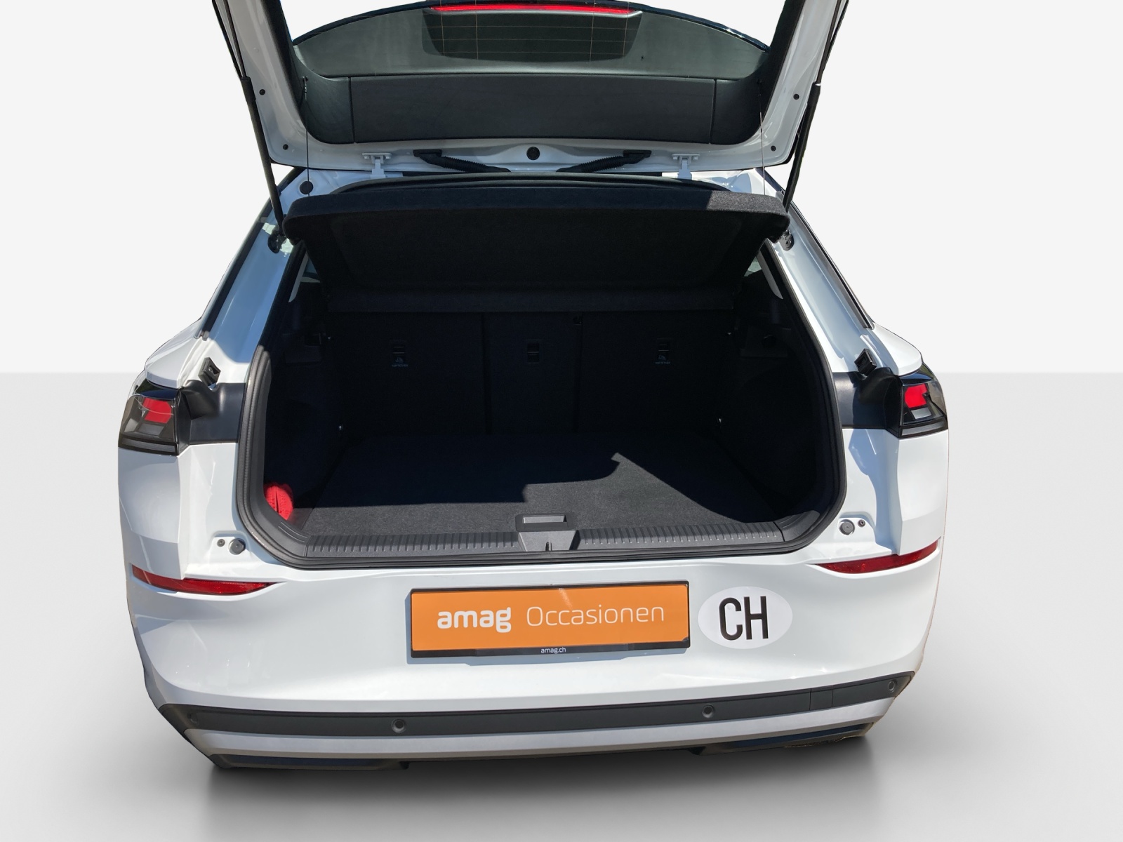 VW T-Roc 1.5 eTSI mHEV Life DSG-image-12