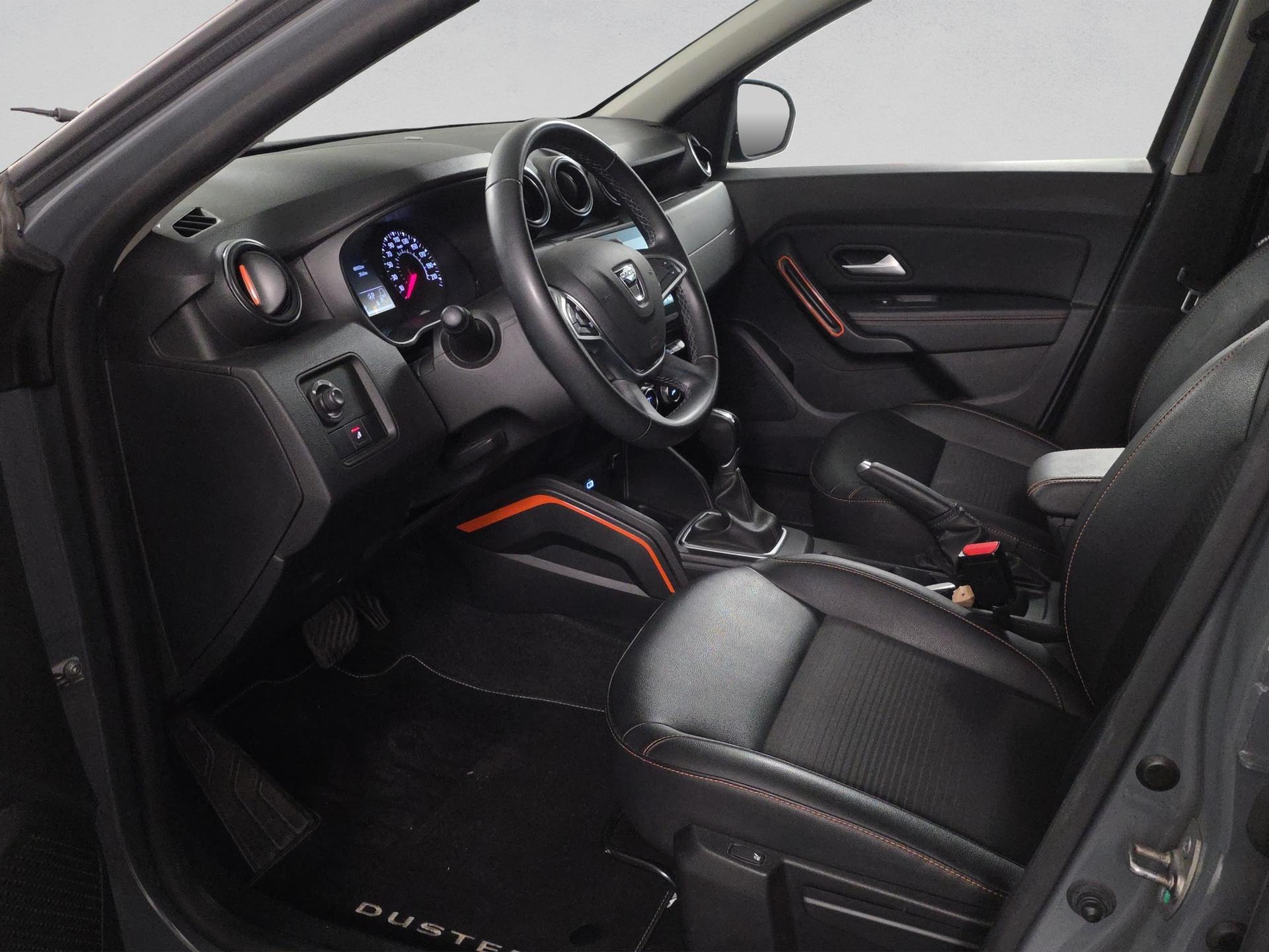DACIA Duster TCe 150 Extreme EDC 4x2-image-8