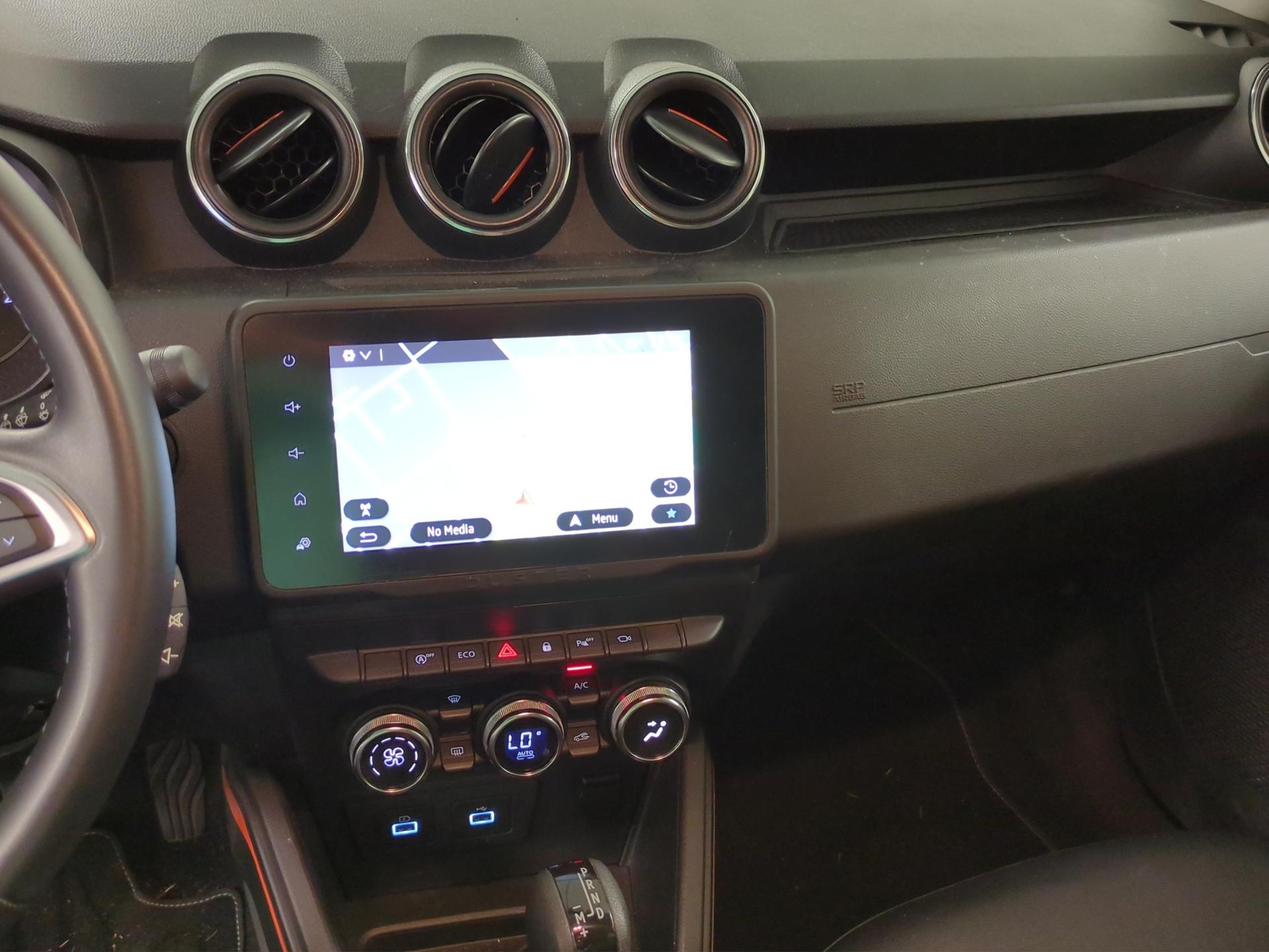 DACIA Duster TCe 150 Extreme EDC 4x2-image-11