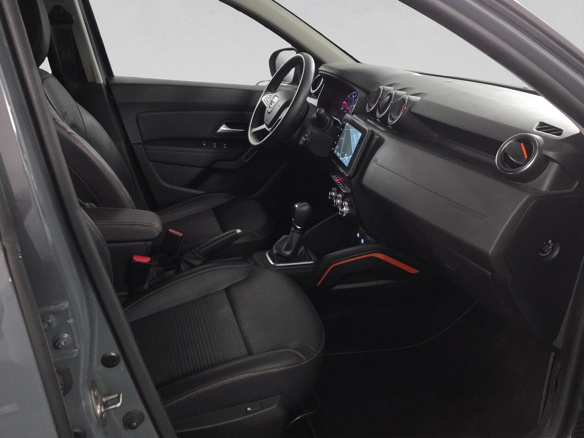 DACIA Duster TCe 150 Extreme EDC 4x2-image-16