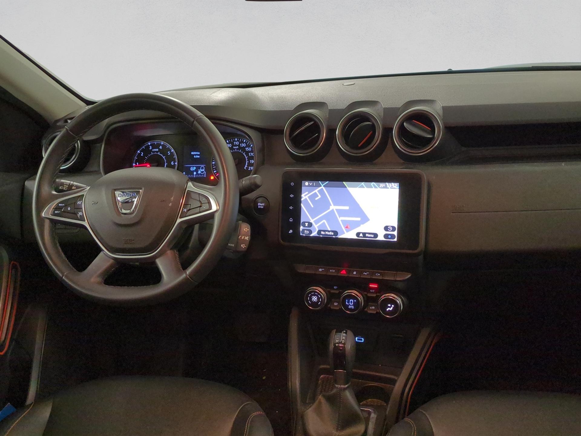 DACIA Duster TCe 150 Extreme EDC 4x2-image-13
