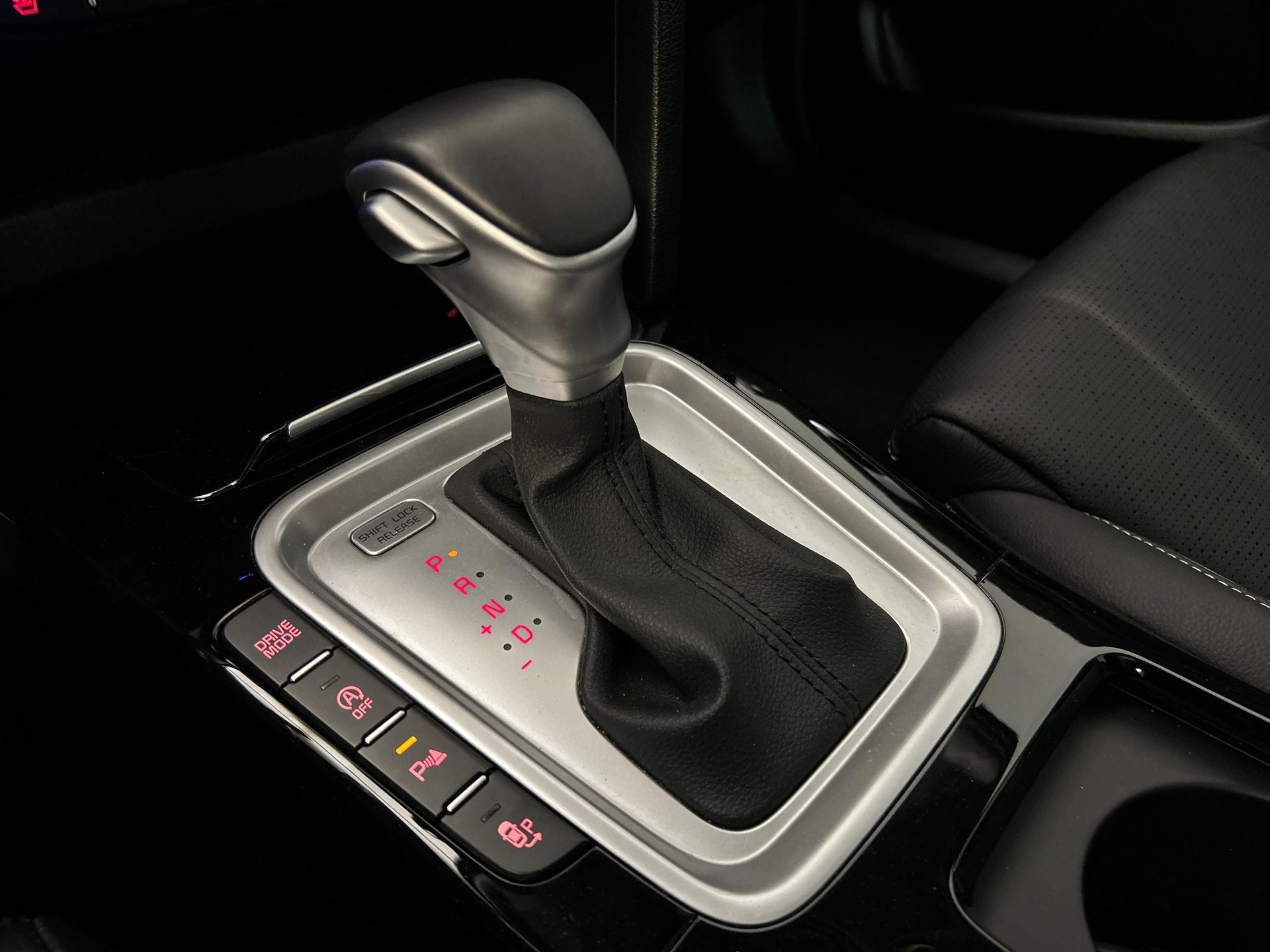 KIA XCeed 1.5 T-GDi MHEV Style-image-14