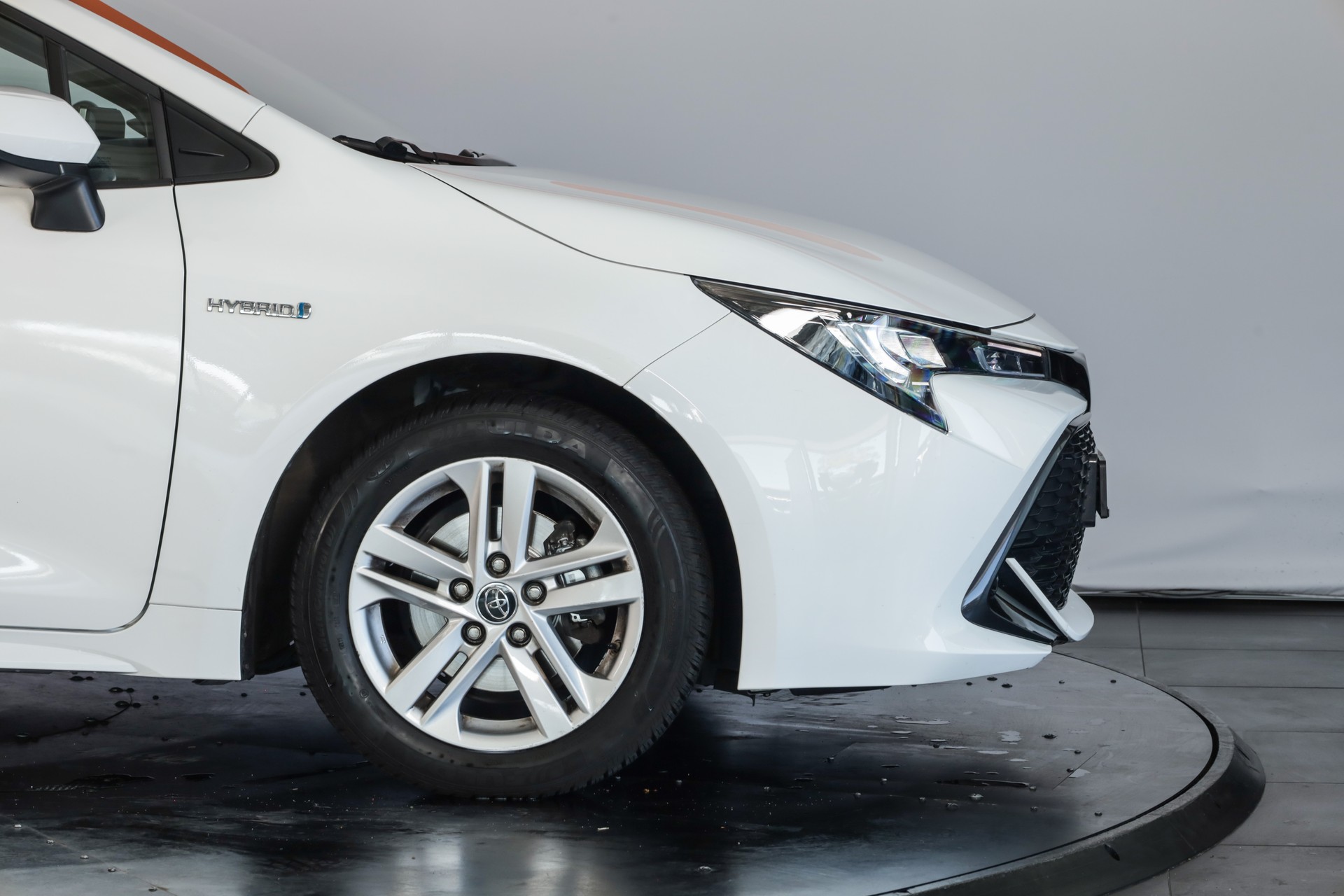 TOYOTA Corolla 1.8 HSD Trend e-CVT-image-6