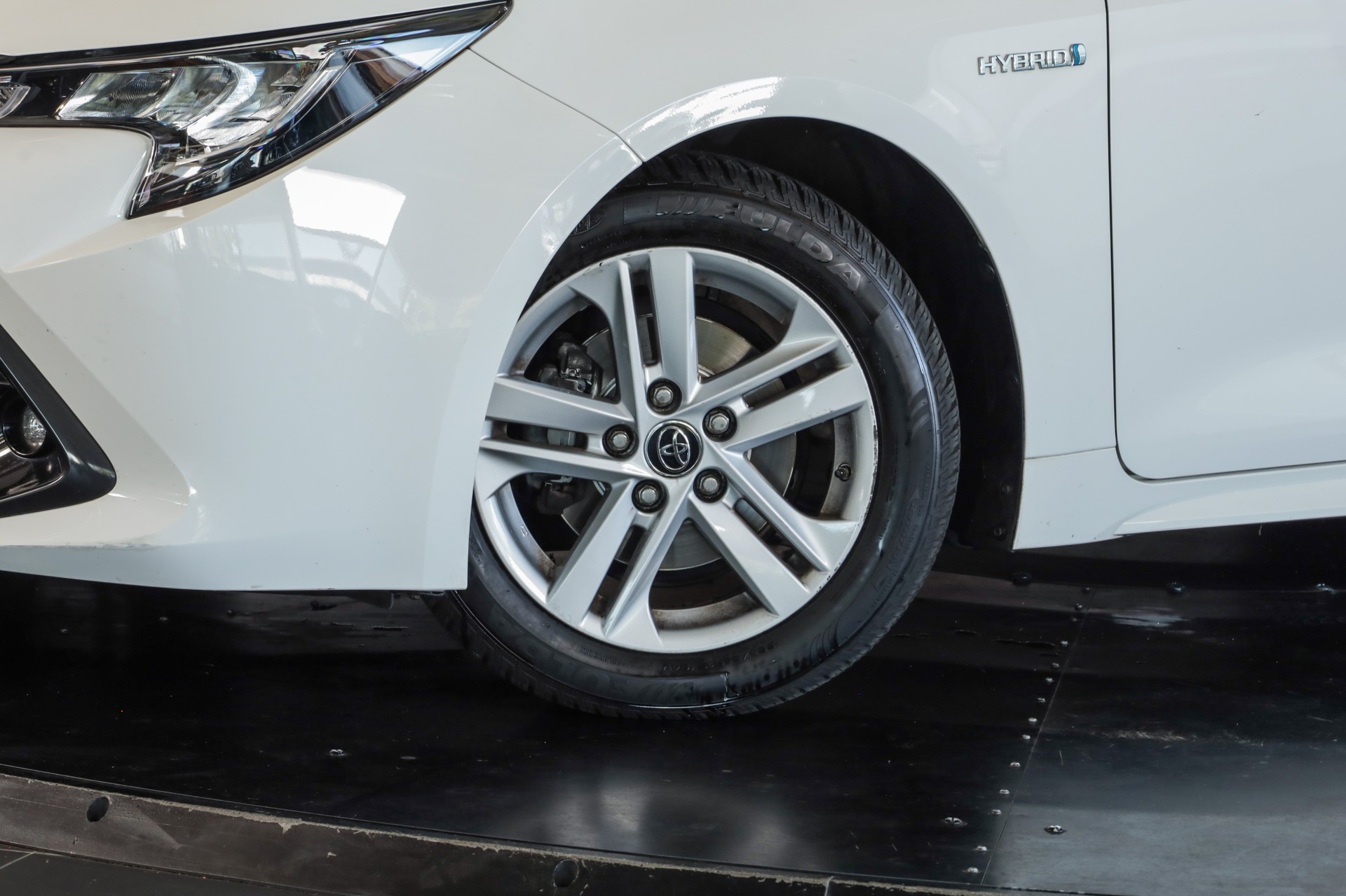 TOYOTA Corolla 1.8 HSD Trend e-CVT-image-7
