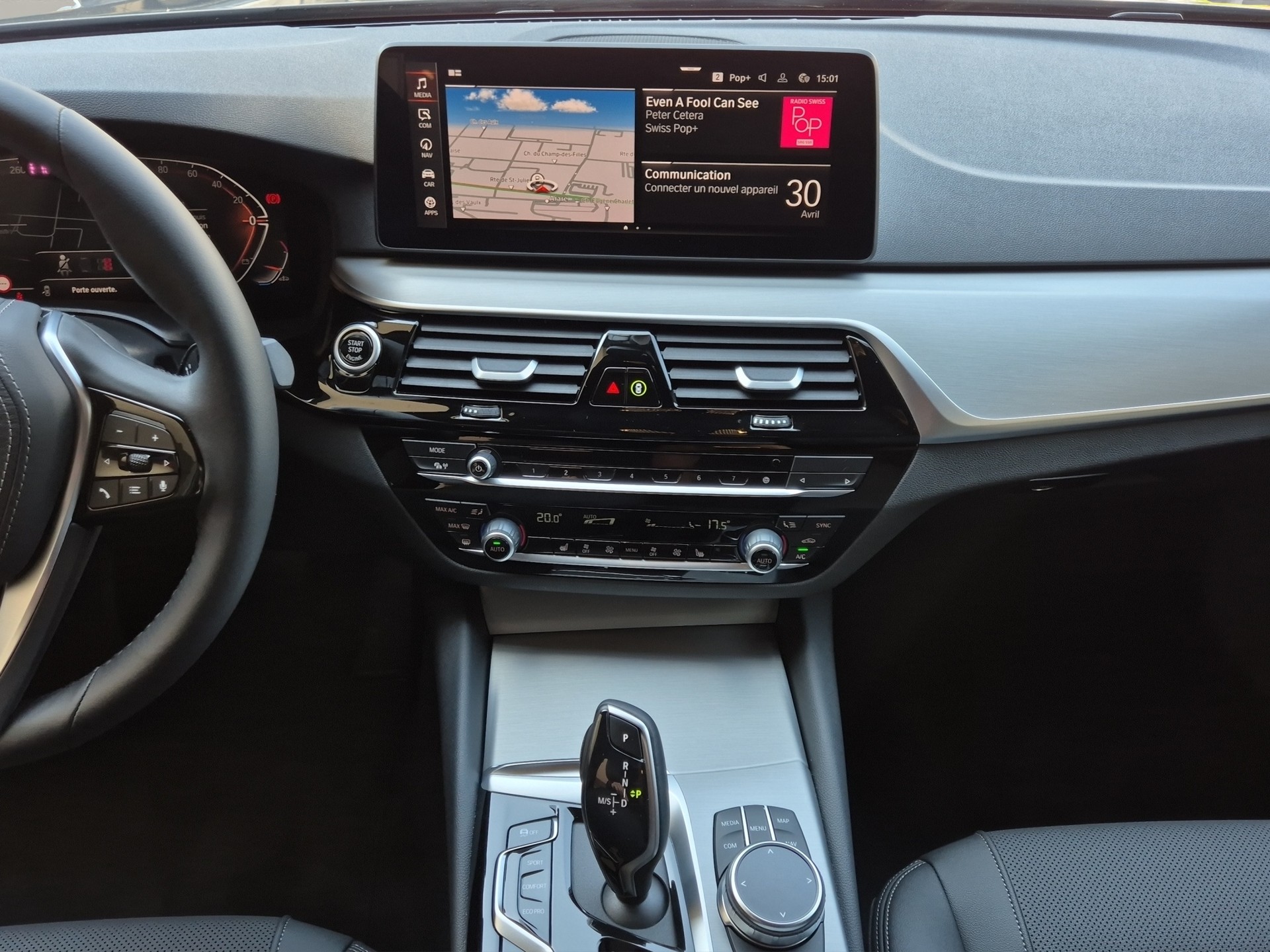 BMW 530d xDrive 48V Touring Steptronic-image-10