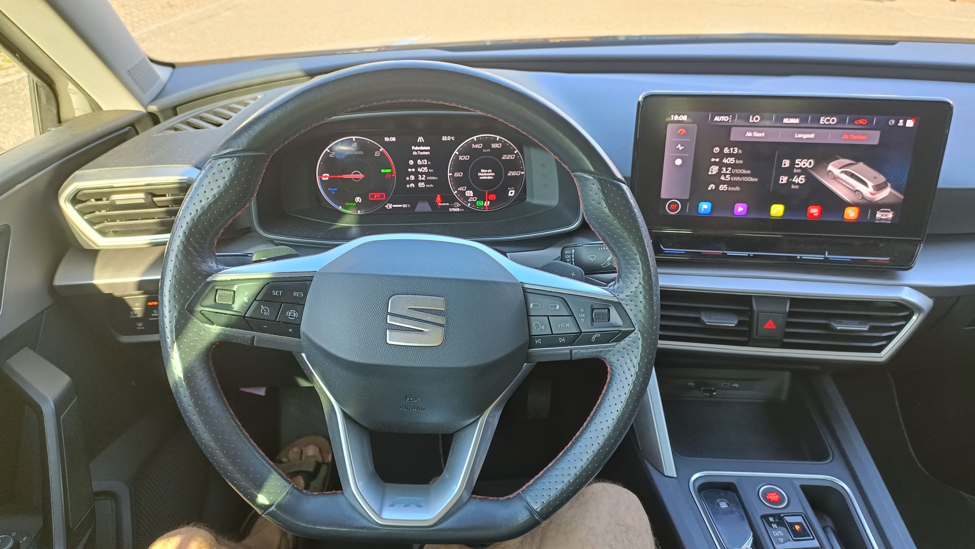 SEAT 1.4 eHybrid FR DSG-image-4