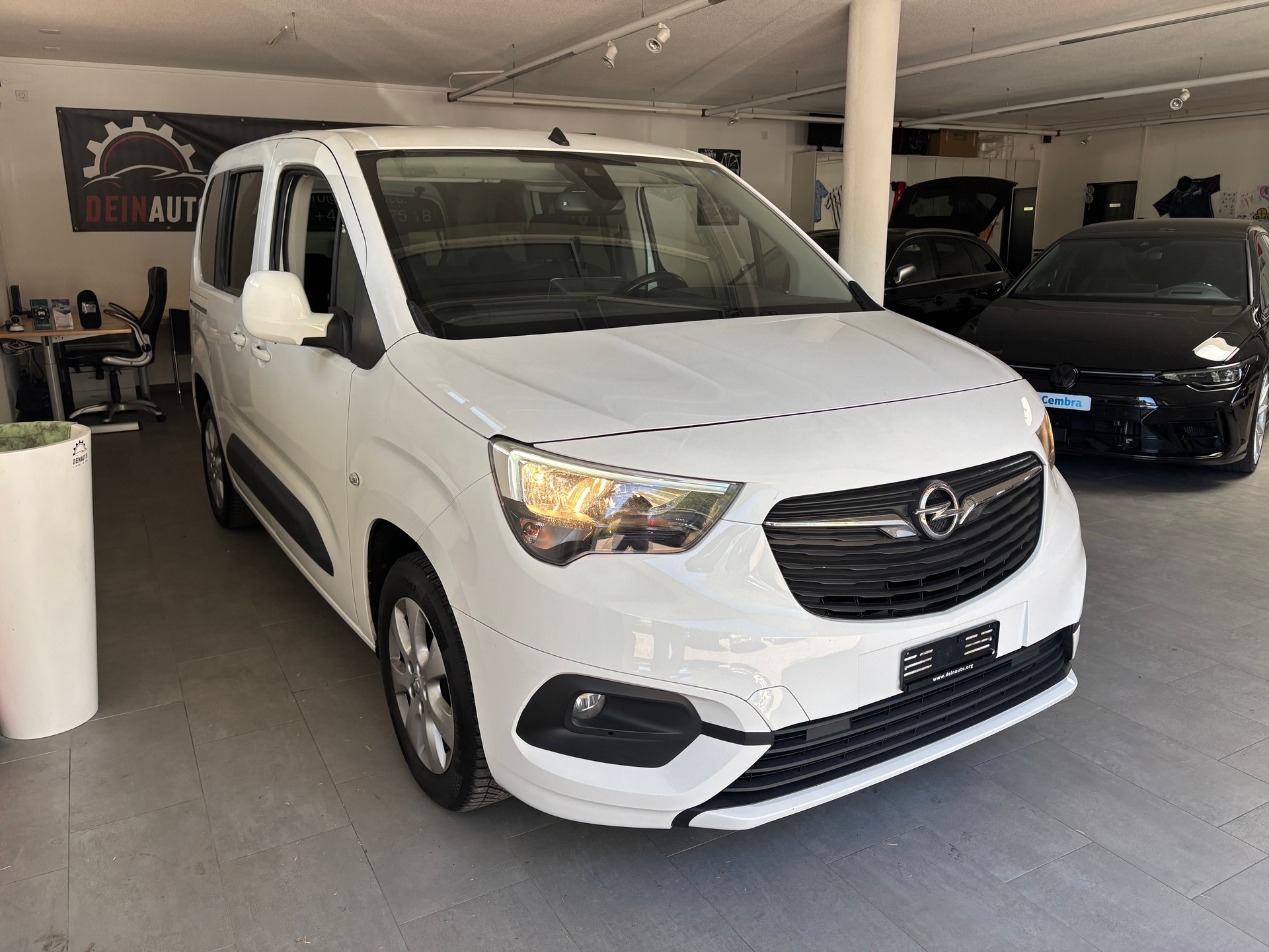 OPEL Combo Life 1.2 Ultimate Automat-image-6