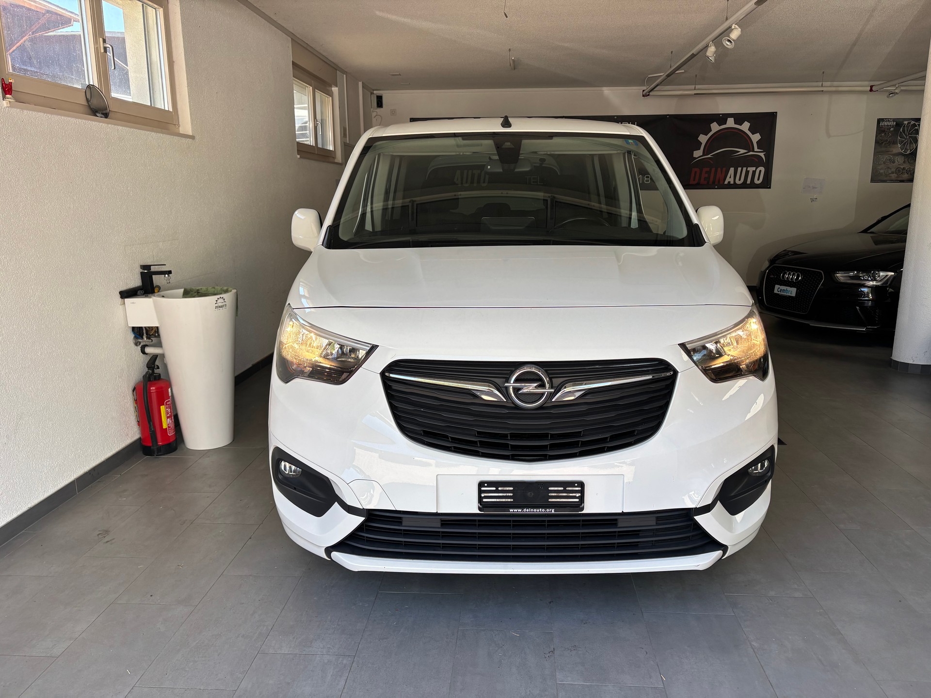 OPEL Combo Life 1.2 Ultimate Automat-image-7