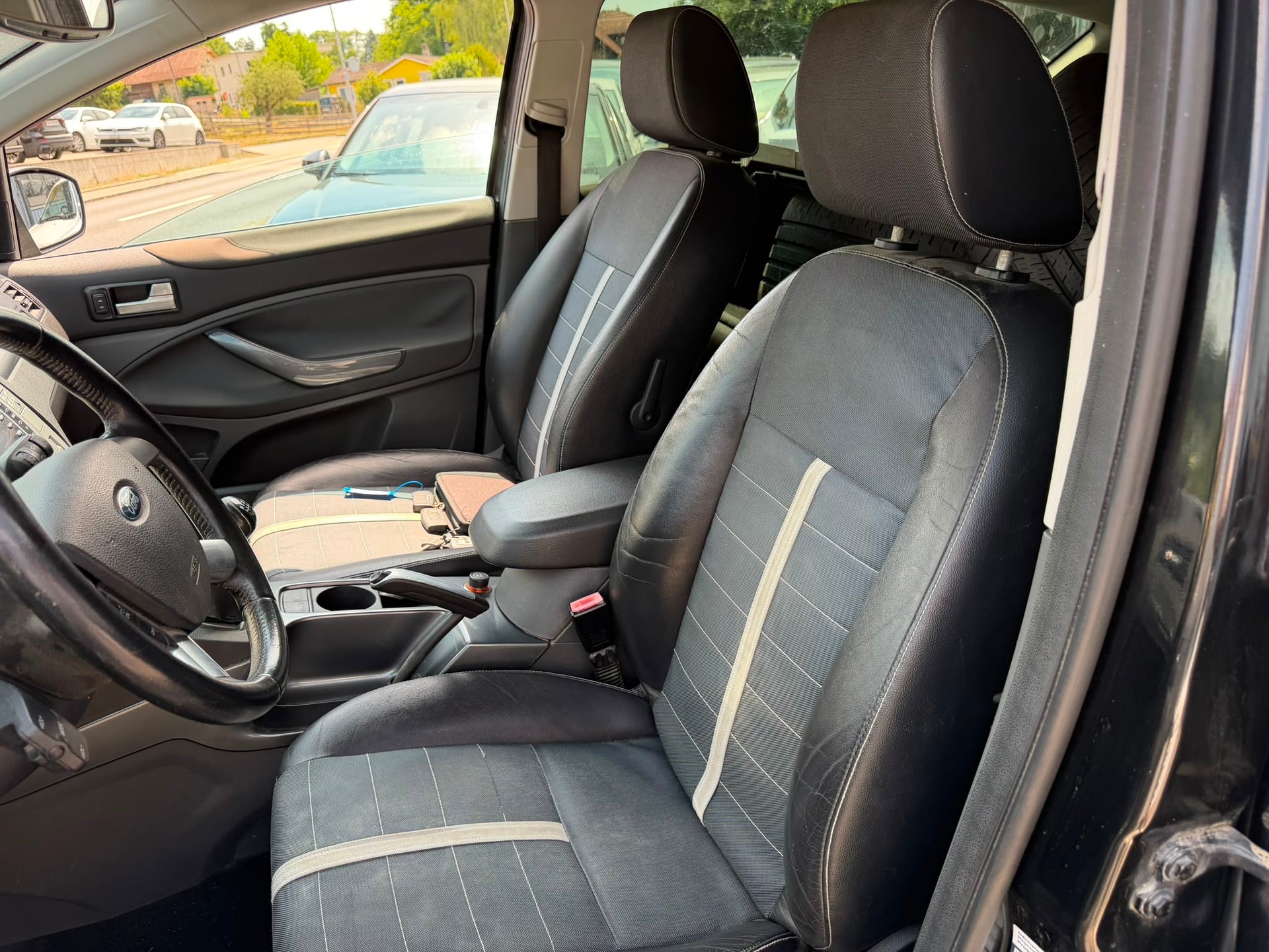 FORD Kuga 2.0 TDCi Titanium 4WD-image-12