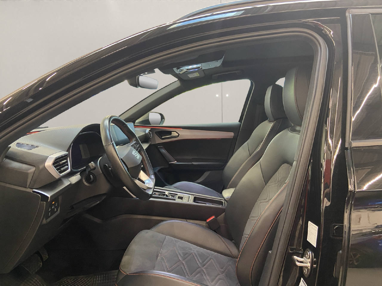 SEAT Leon ST 1.5 eTSI 150 FR DSG-image-4