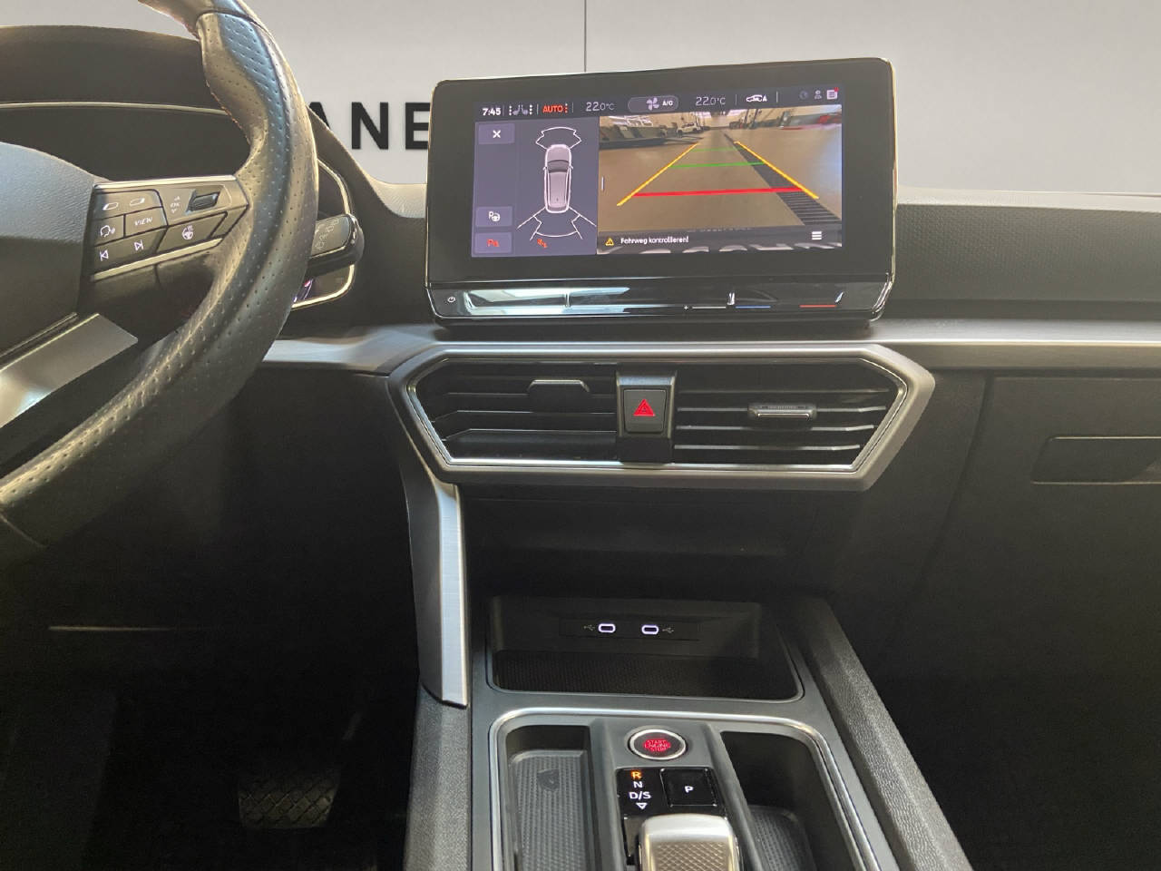 SEAT Leon ST 1.5 eTSI 150 FR DSG-image-7