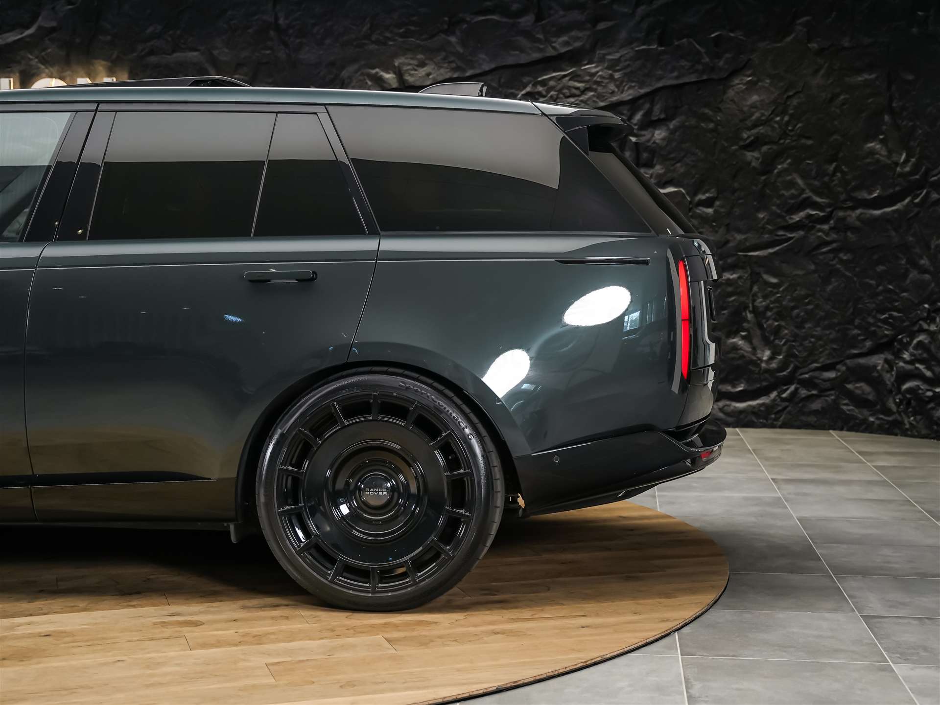 LAND ROVER Range Rover 4.4 V8 Autobiography *24" Felgen*Massage*Panorama*-image-20