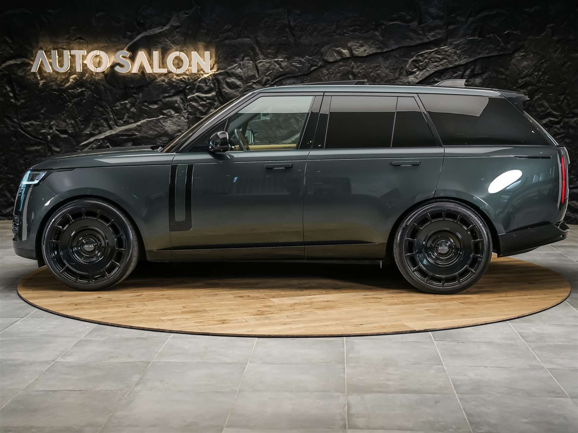 LAND ROVER Range Rover 4.4 V8 Autobiography *24" Felgen*Massage*Panorama*-image-1