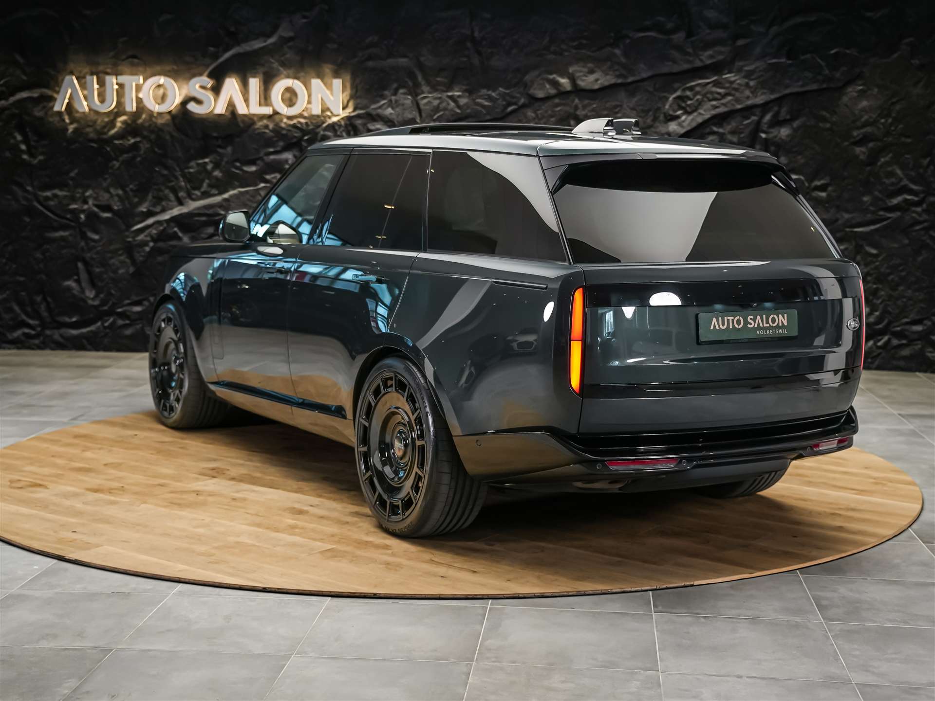 LAND ROVER Range Rover 4.4 V8 Autobiography *24" Felgen*Massage*Panorama*-image-2