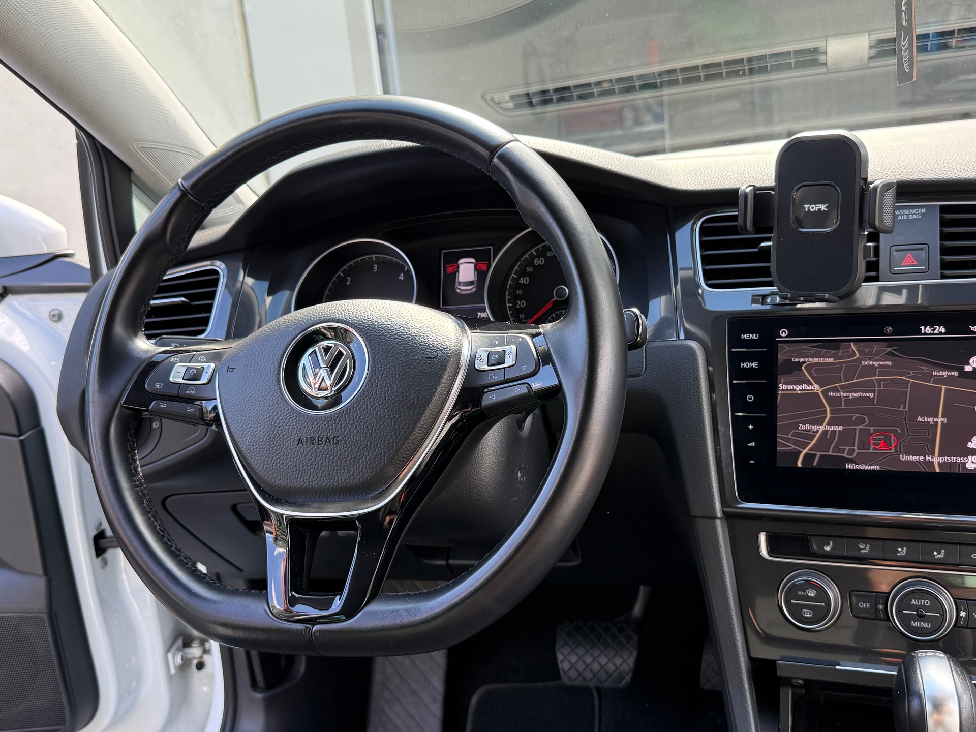 VW 2.0 TDI Comfortline DSG 4m-image-9