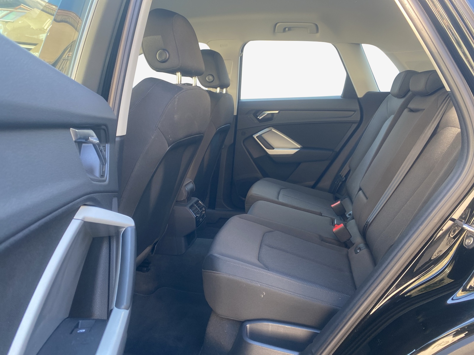 AUDI Q3 35 TFSI Attraction S-tronic-image-11