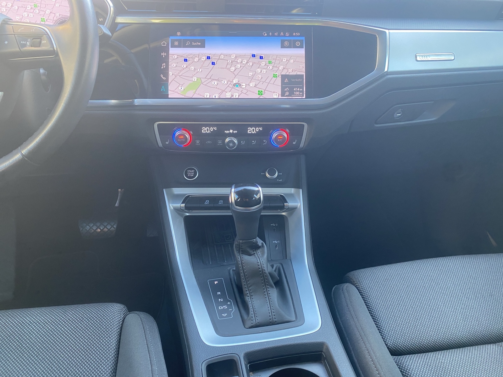AUDI Q3 35 TFSI Attraction S-tronic-image-10