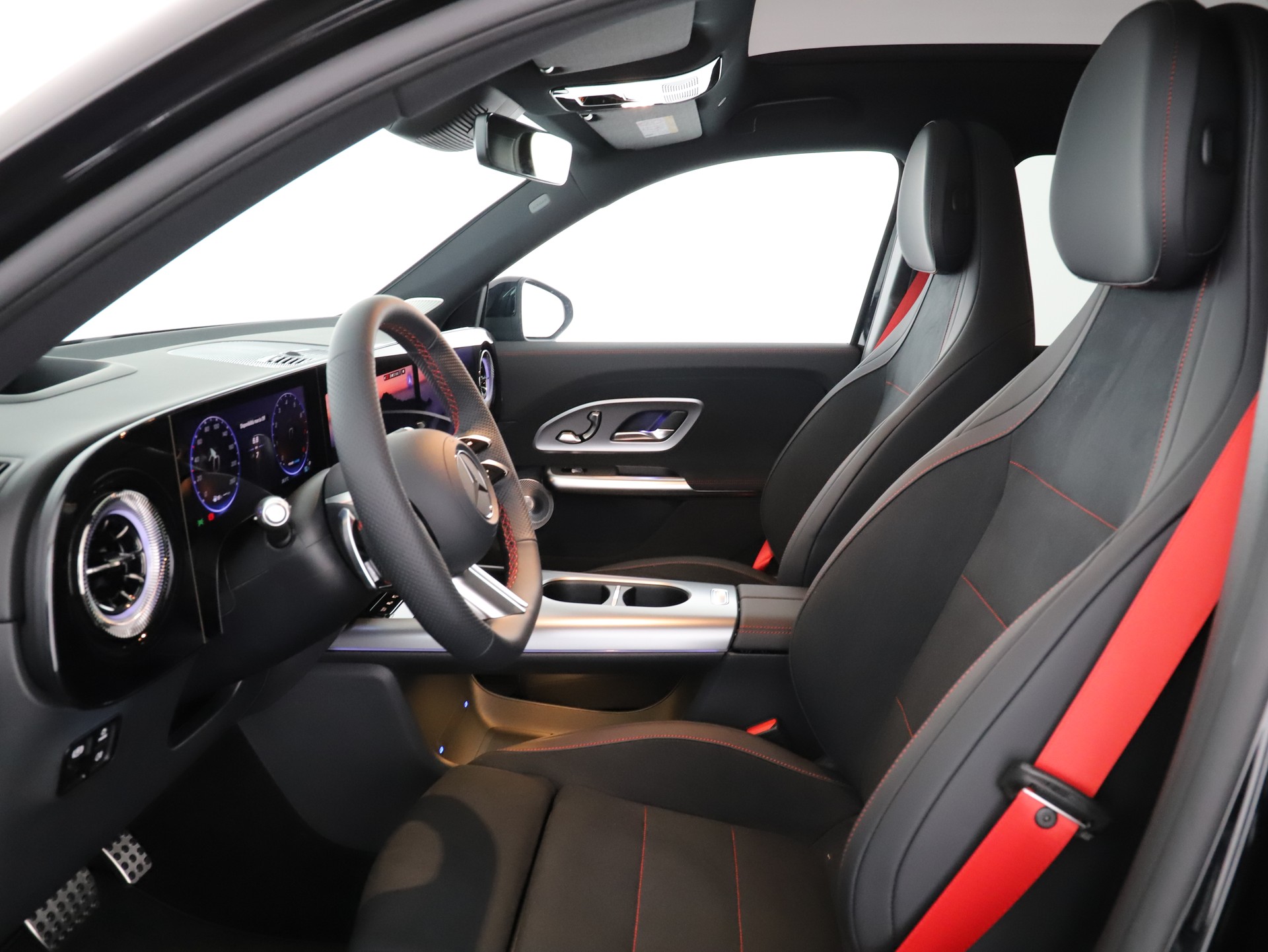 MERCEDES-BENZ GLB 220 4Matic 8G-Tronic-image-9