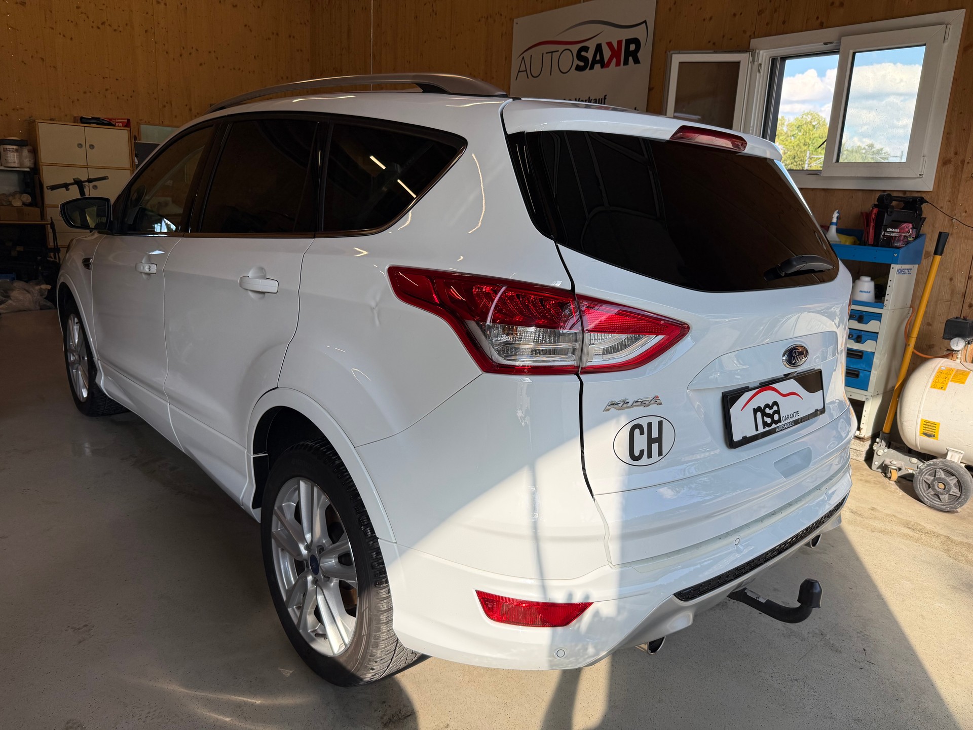FORD Kuga 2.0 TDCi Titanium S 4WD PowerShift-image-5