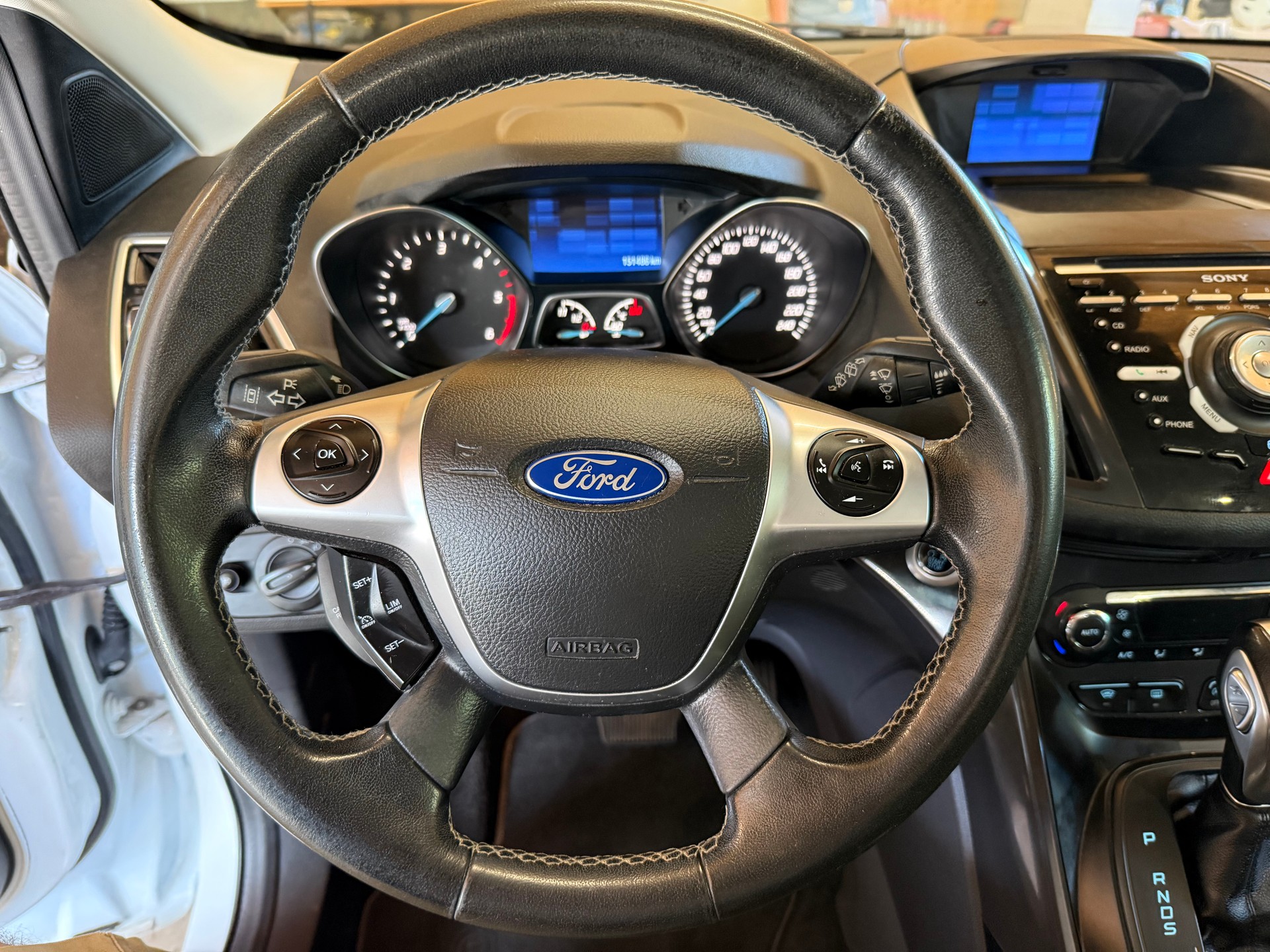 FORD Kuga 2.0 TDCi Titanium S 4WD PowerShift-image-9