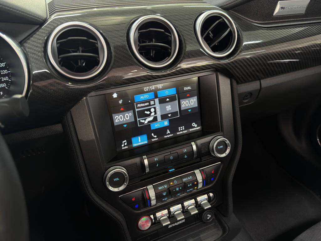 FORD Mustang Convertible 2.3 EcoBoost-image-14