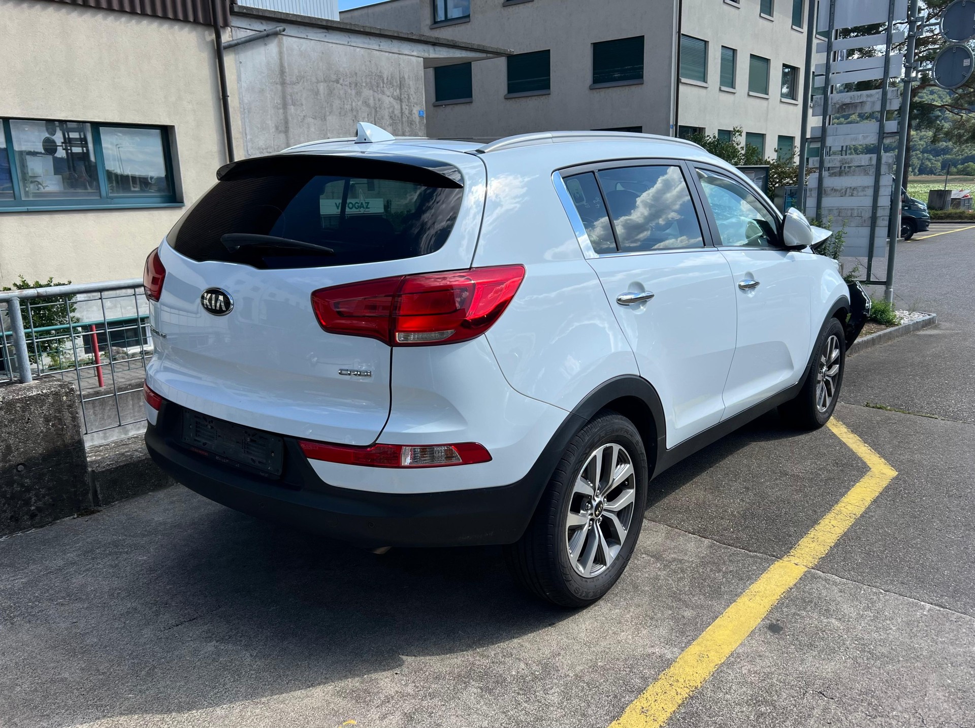 KIA Sportage 1.7 CRDi-image-3