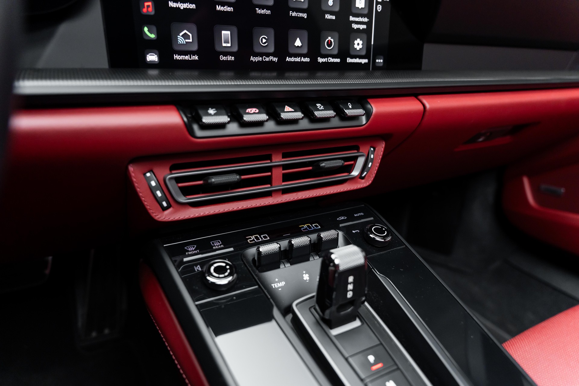 PORSCHE 911 Targa 4 GTS PDK-image-12