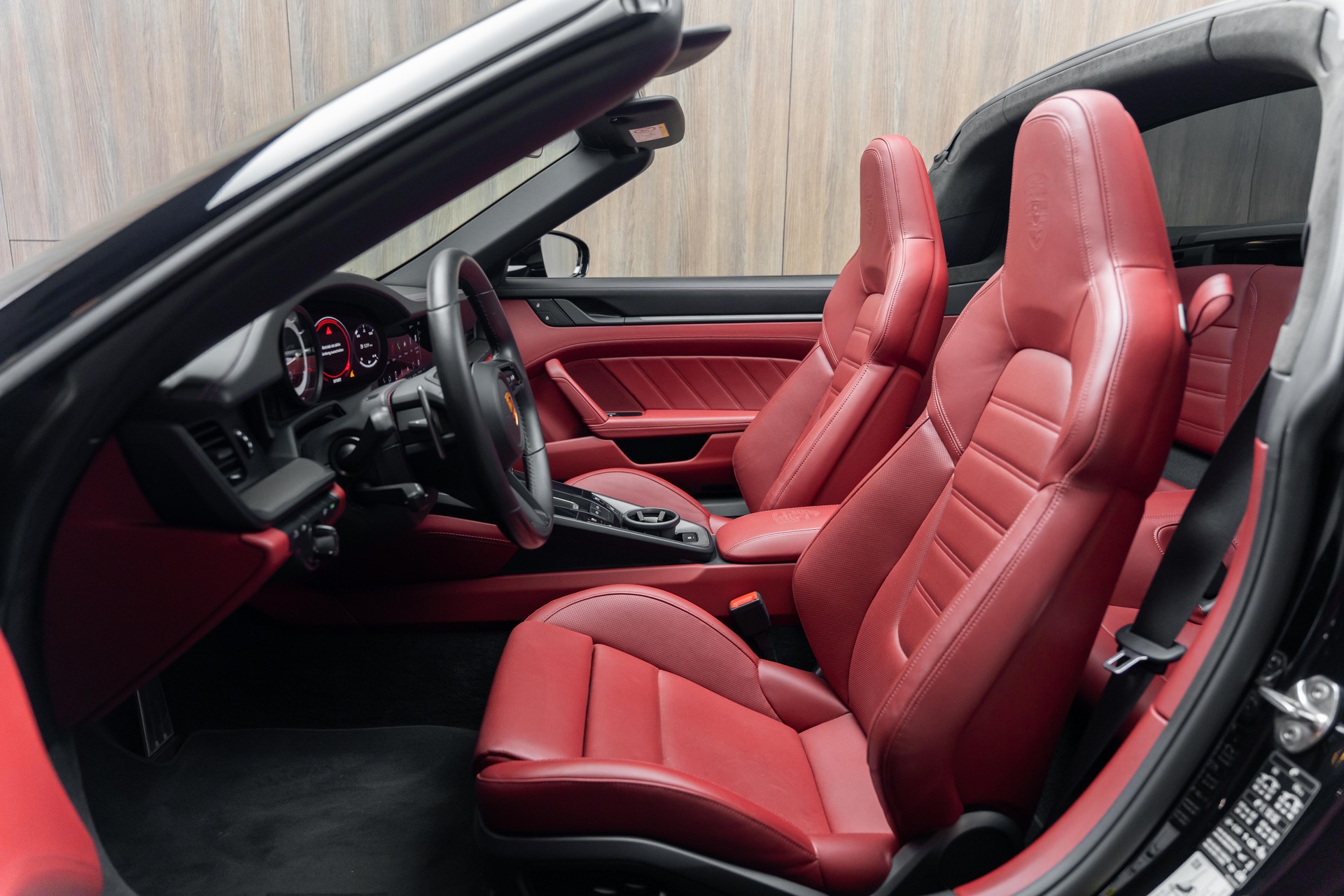 PORSCHE 911 Targa 4 GTS PDK-image-4