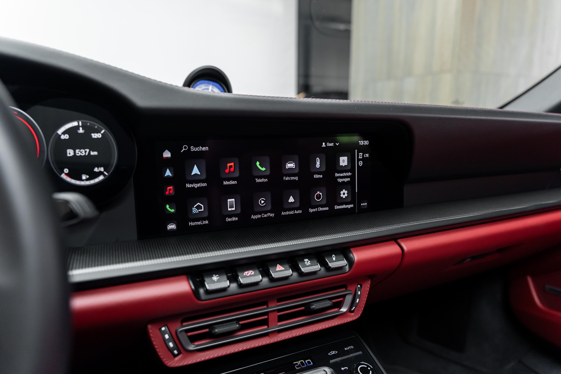 PORSCHE 911 Targa 4 GTS PDK-image-9