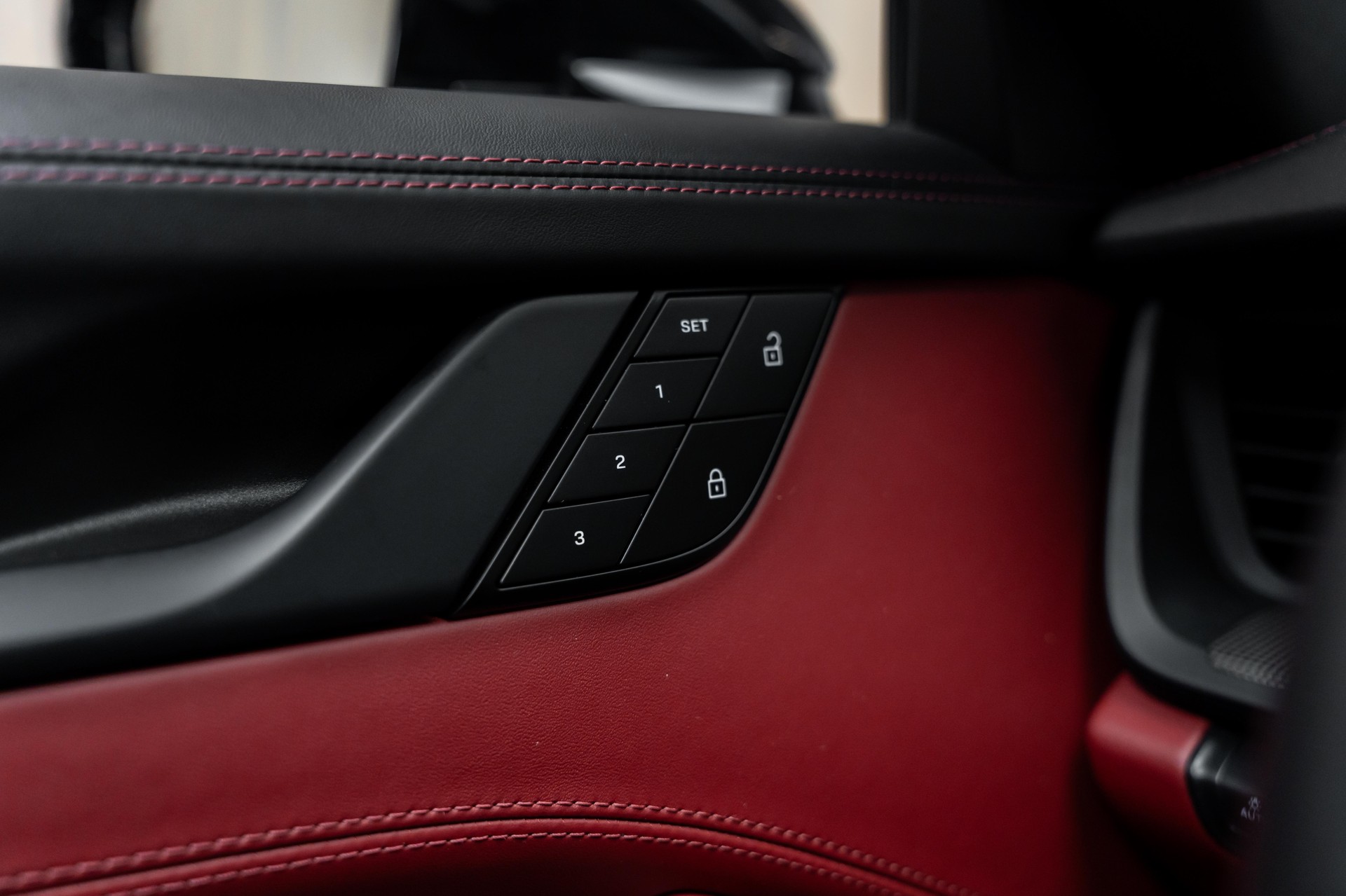 PORSCHE 911 Targa 4 GTS PDK-image-21