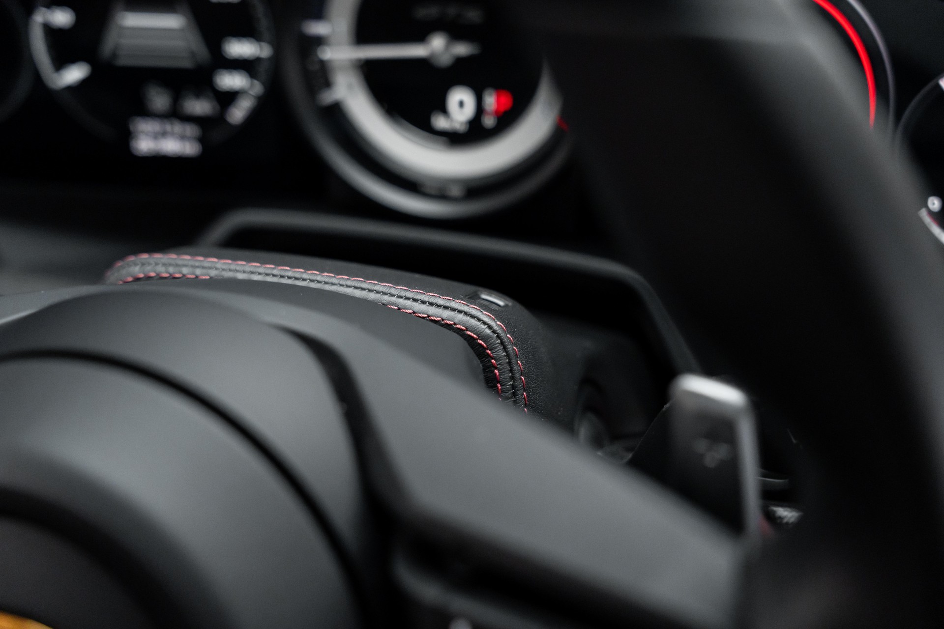 PORSCHE 911 Targa 4 GTS PDK-image-20