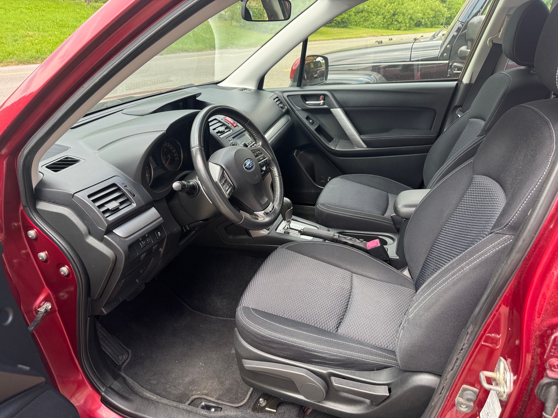 SUBARU Forester 2.0i Swiss Lineartronic-image-5