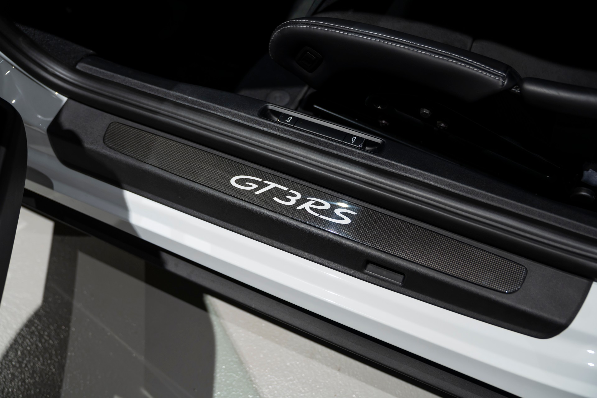 PORSCHE 911 GT3 RS PDK-image-13