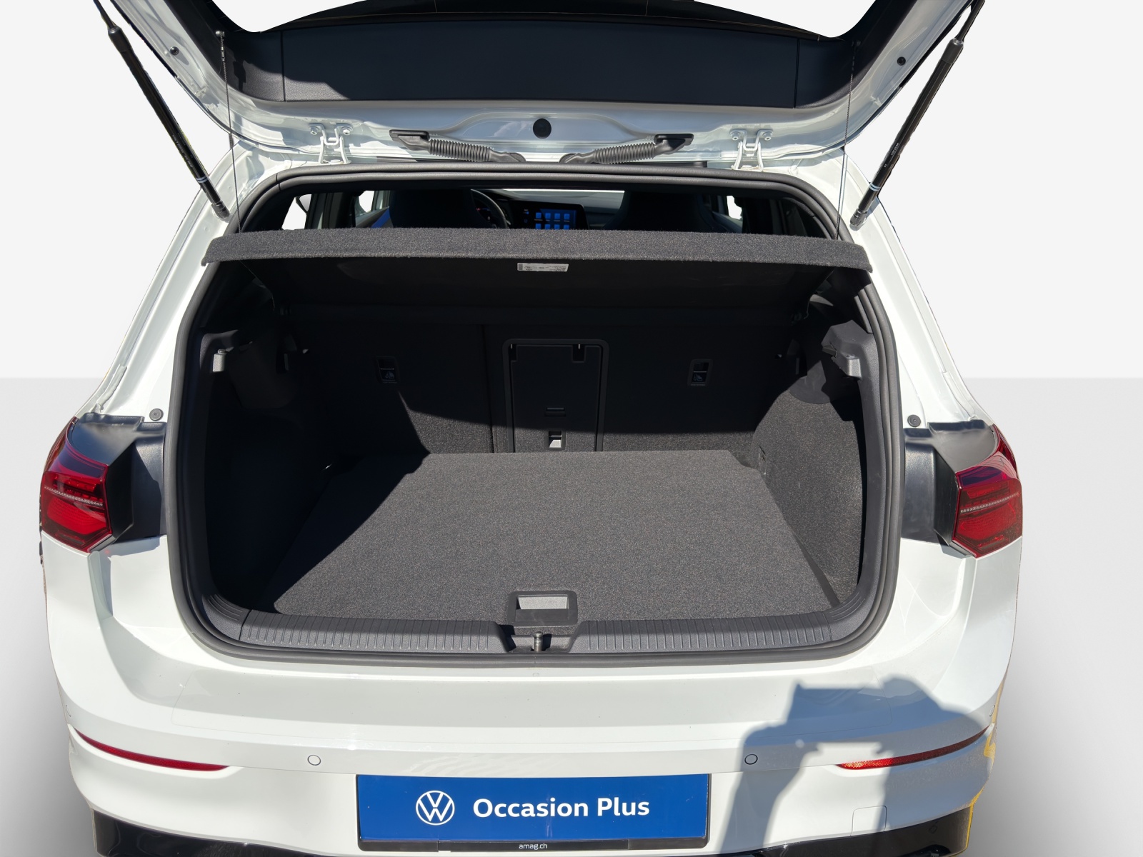 VW Golf 2.0 TSI R DSG 4Motion R 20 Years-image-12