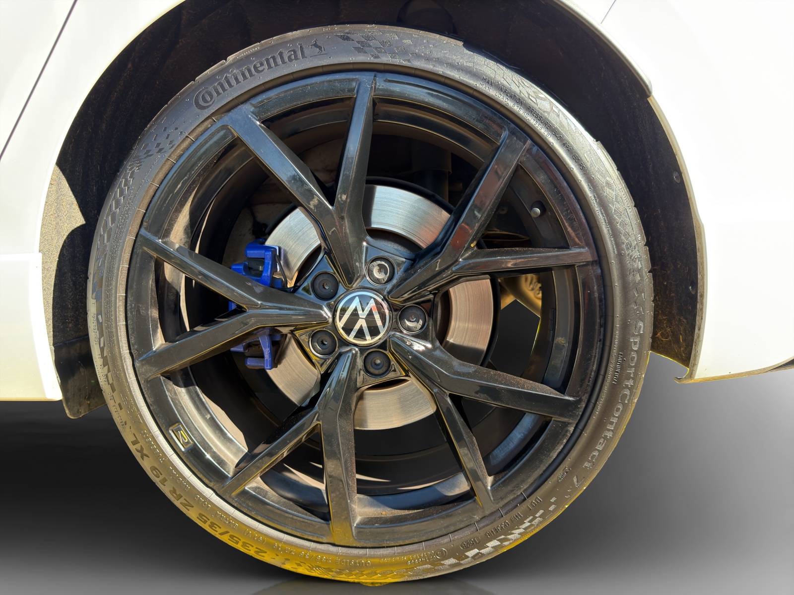 VW Golf 2.0 TSI R DSG 4Motion R 20 Years-image-13