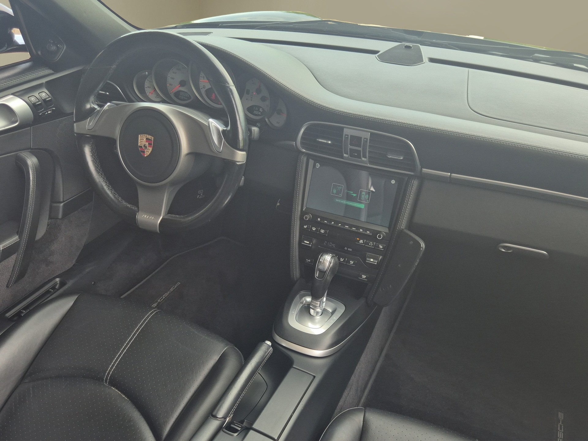 PORSCHE 911 Cabrio Carrera 4S PDK-image-17