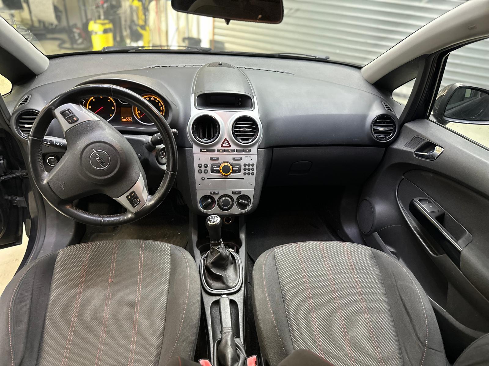 OPEL Corsa 1.7 CDTI Sport-image-9