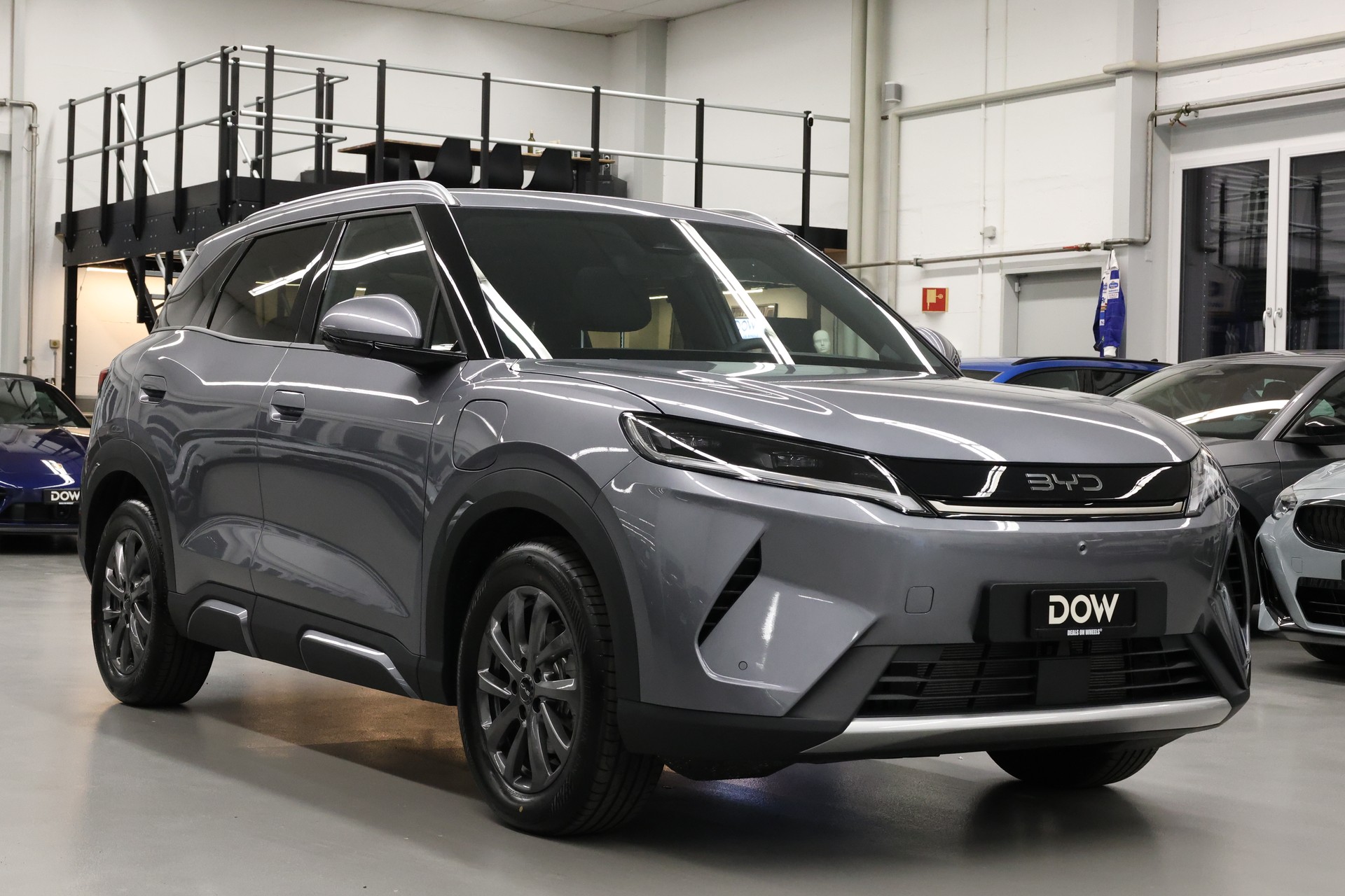 BYD Atto 2 Boost DM-i PHEV-showroom-element-1